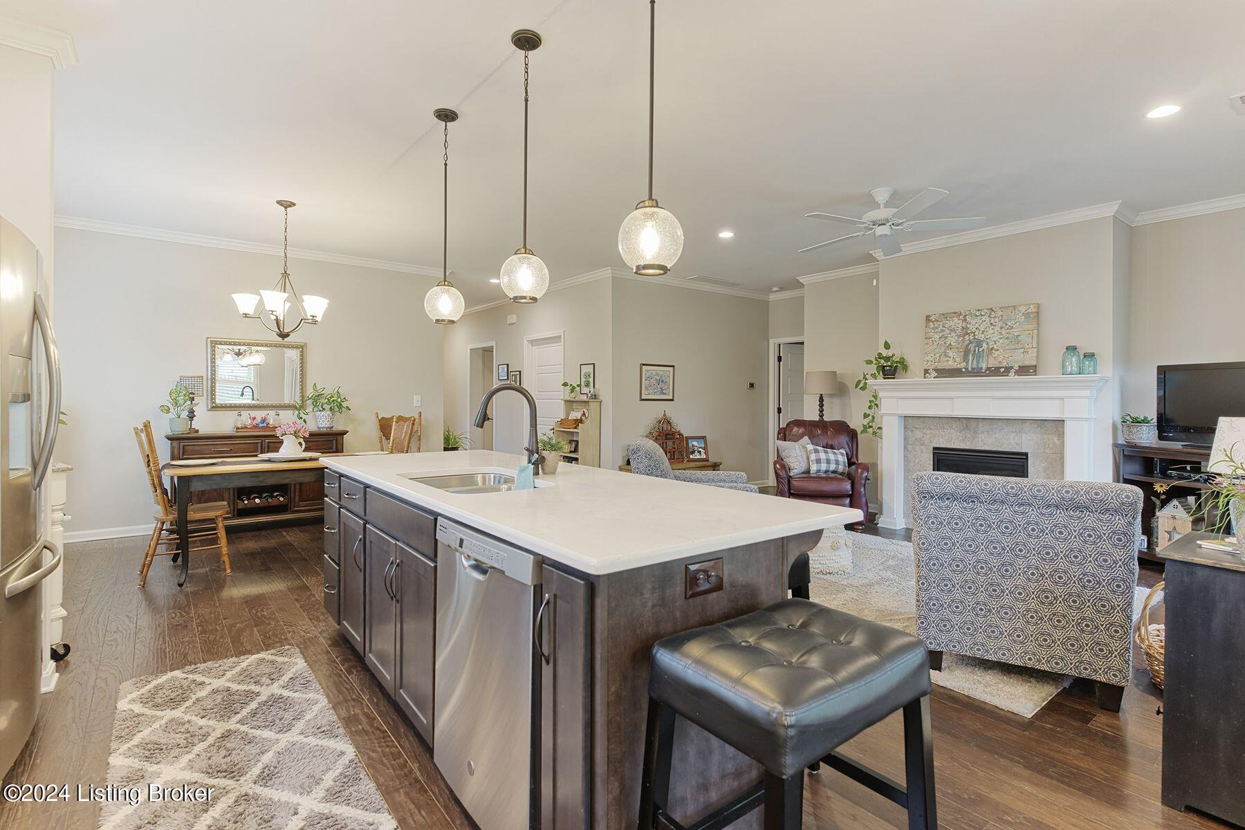 9300 Cross Meadows Cir