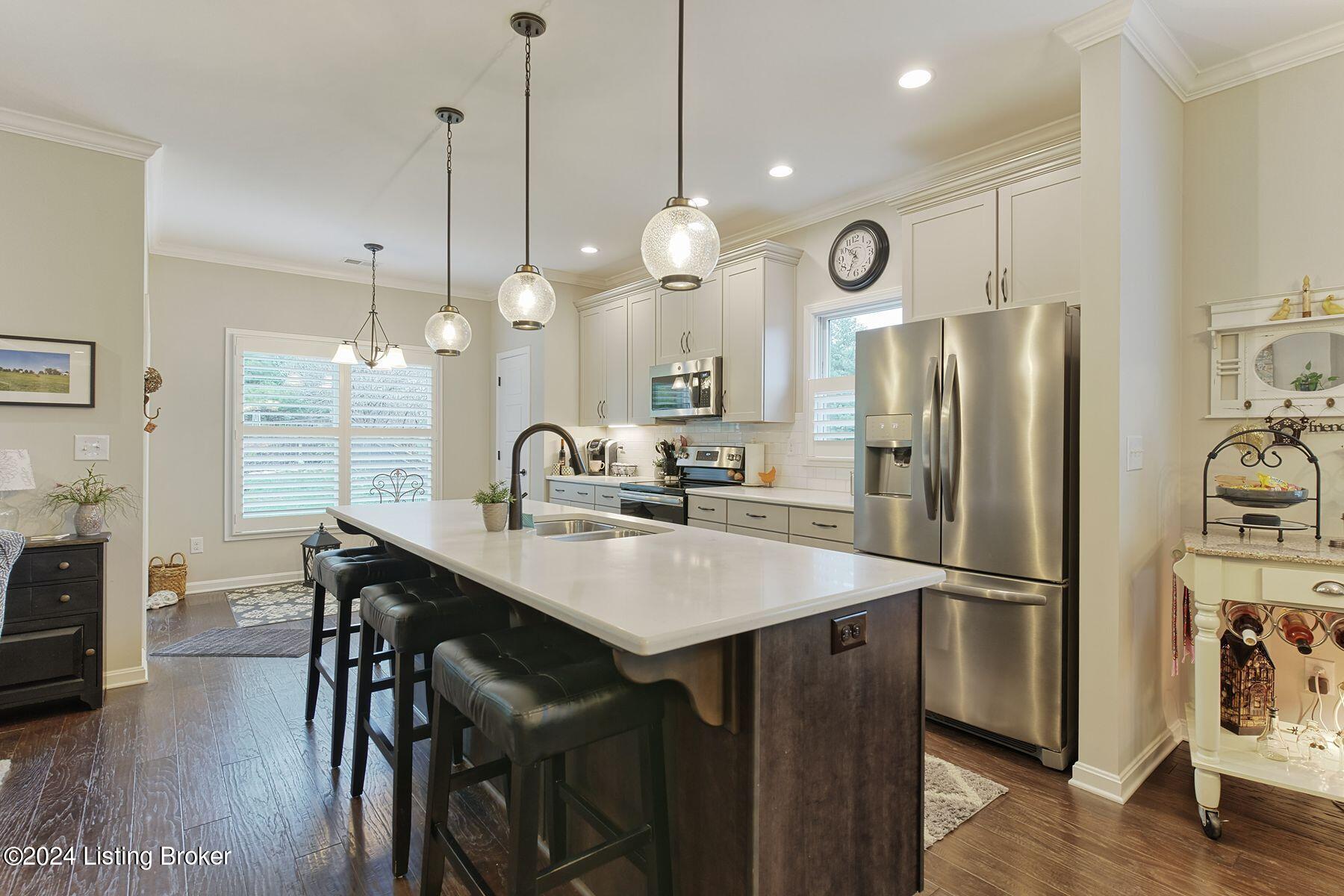 9300 Cross Meadows Cir