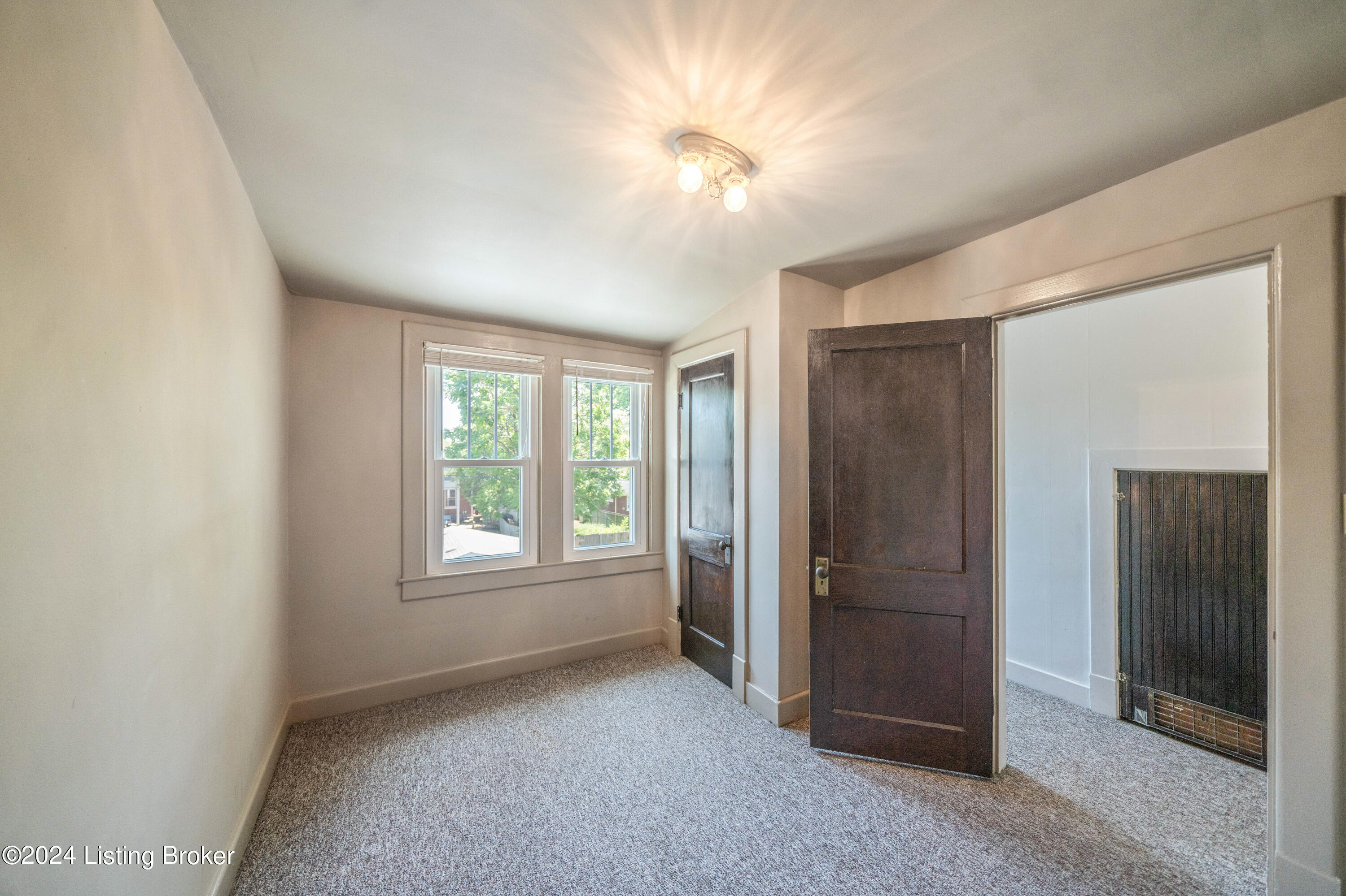 1618 Jaeger Ave