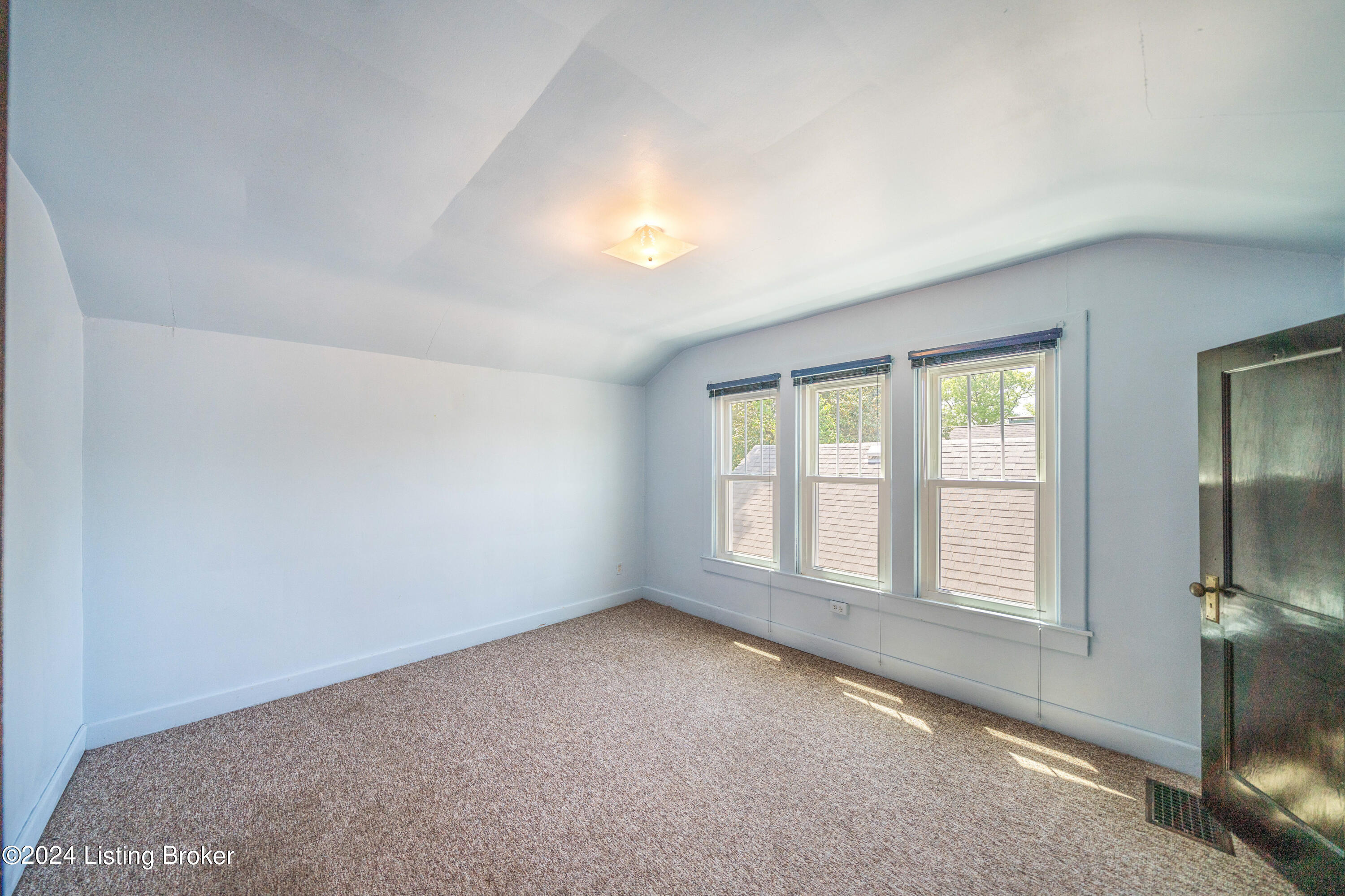 1618 Jaeger Ave
