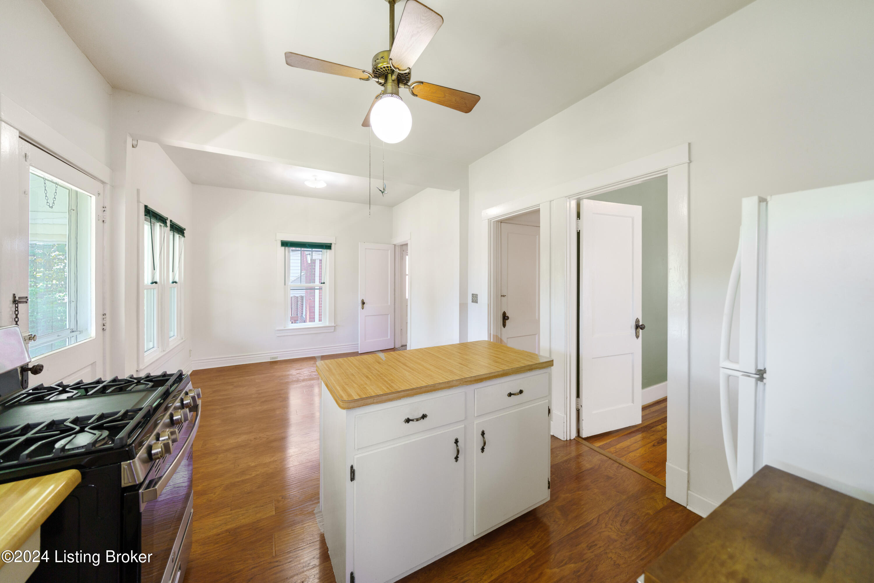1618 Jaeger Ave