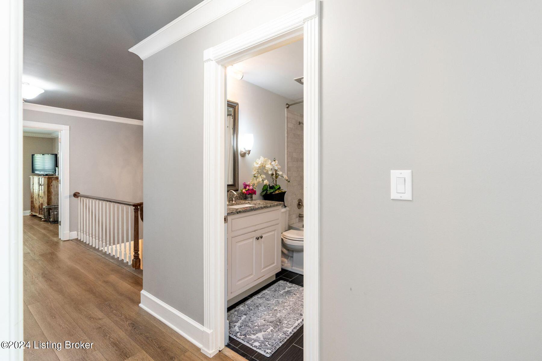 1301 Navajo Ct