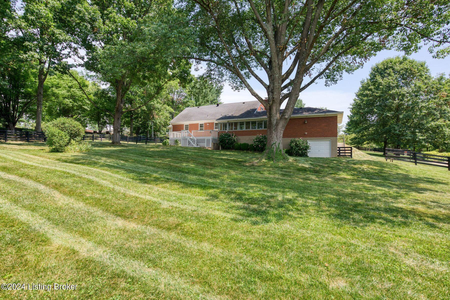 708 Dorsey Ln