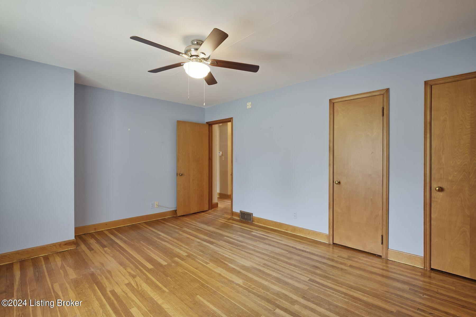 708 Dorsey Ln