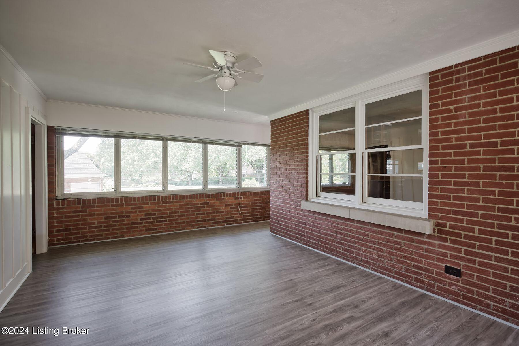 708 Dorsey Ln