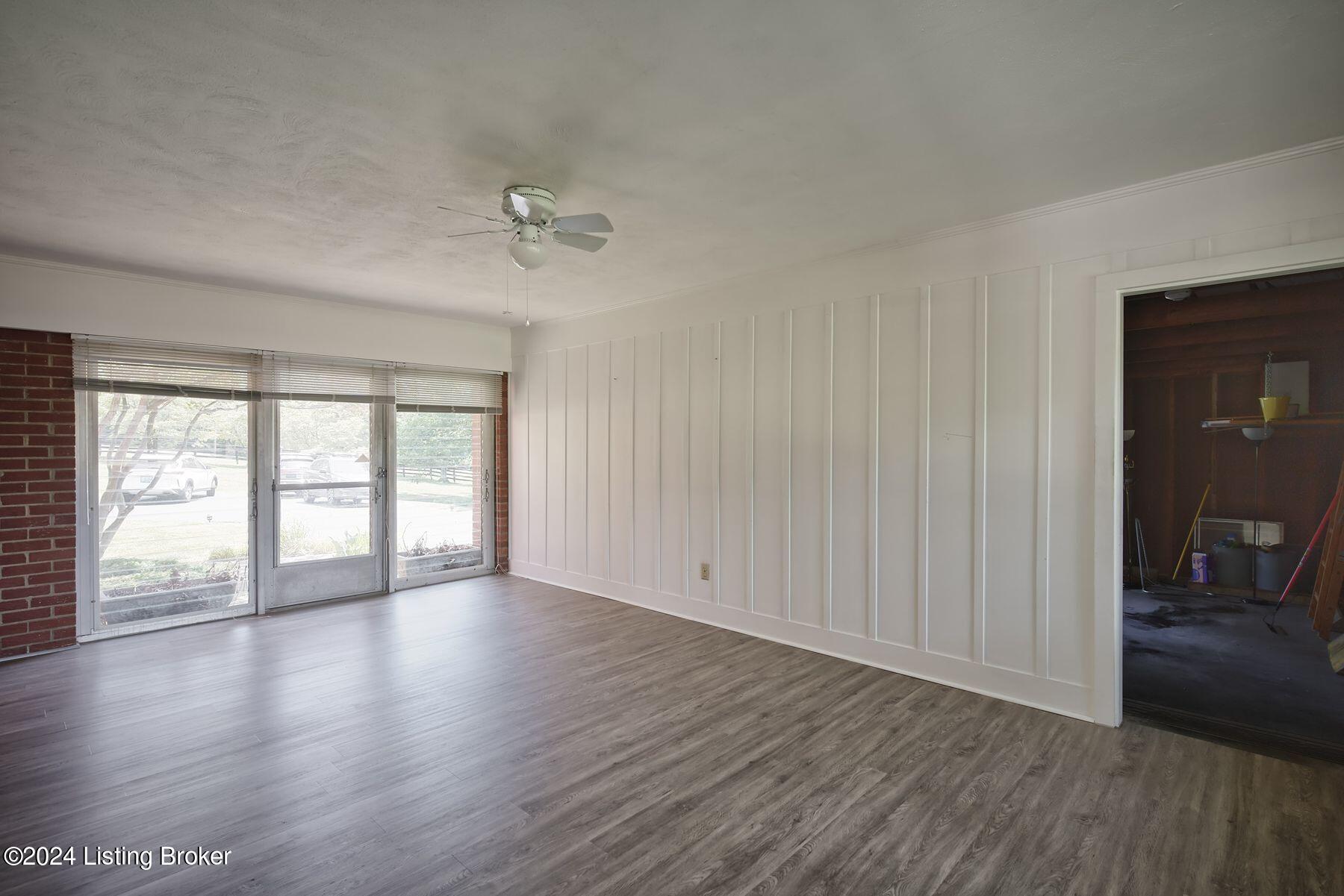 708 Dorsey Ln