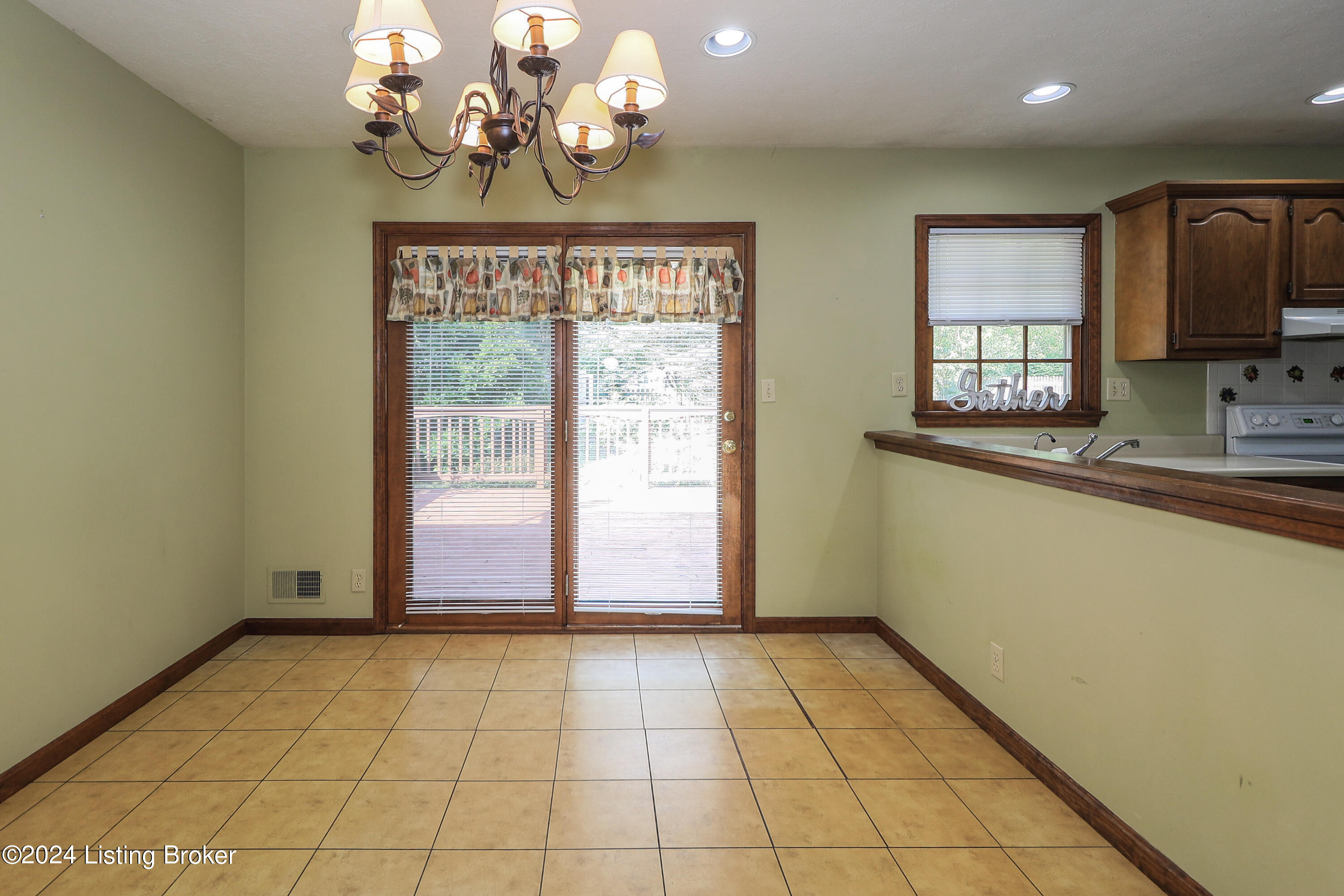 1117 Evondale Way