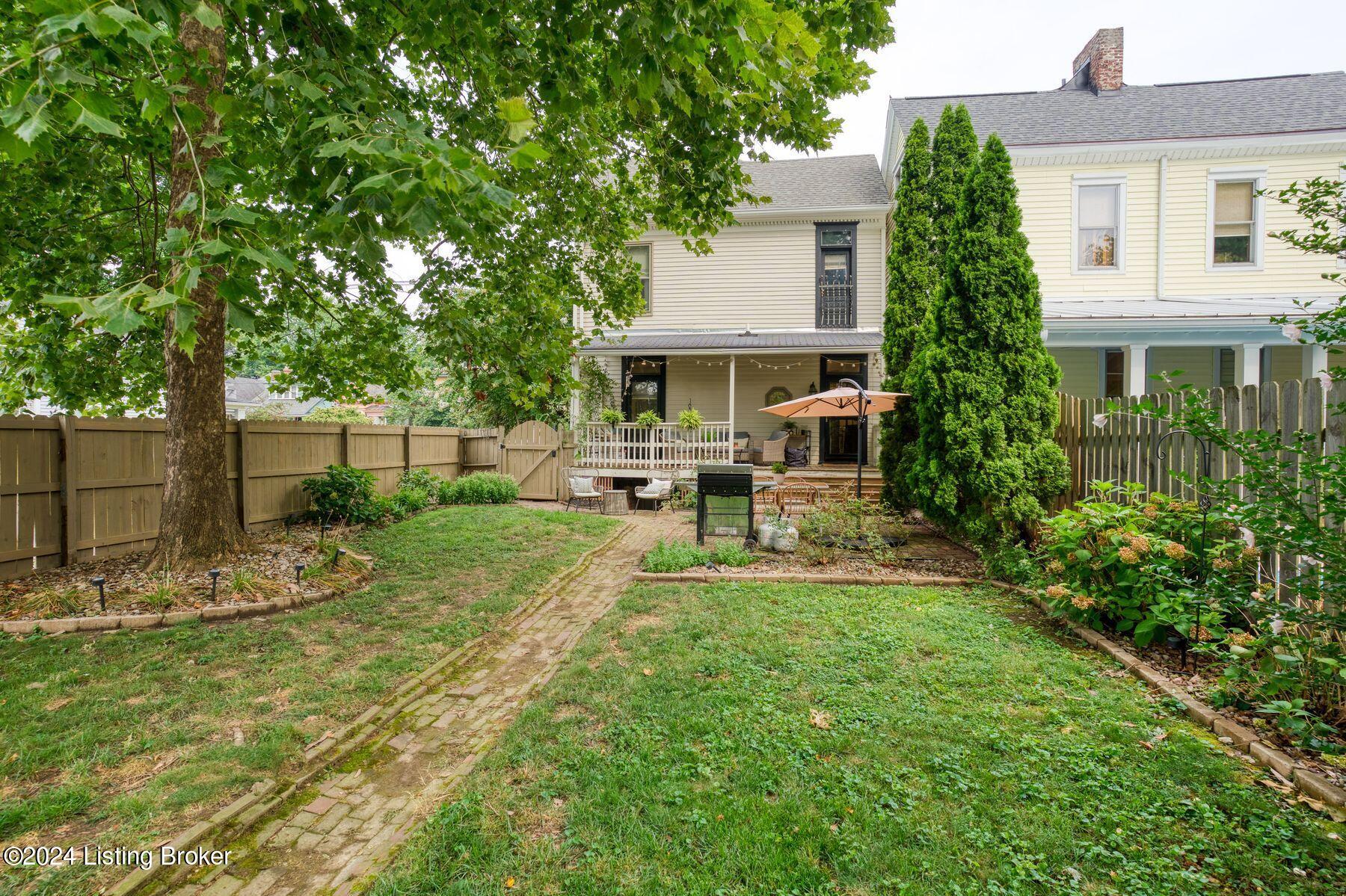 1800 Rosewood Ave
