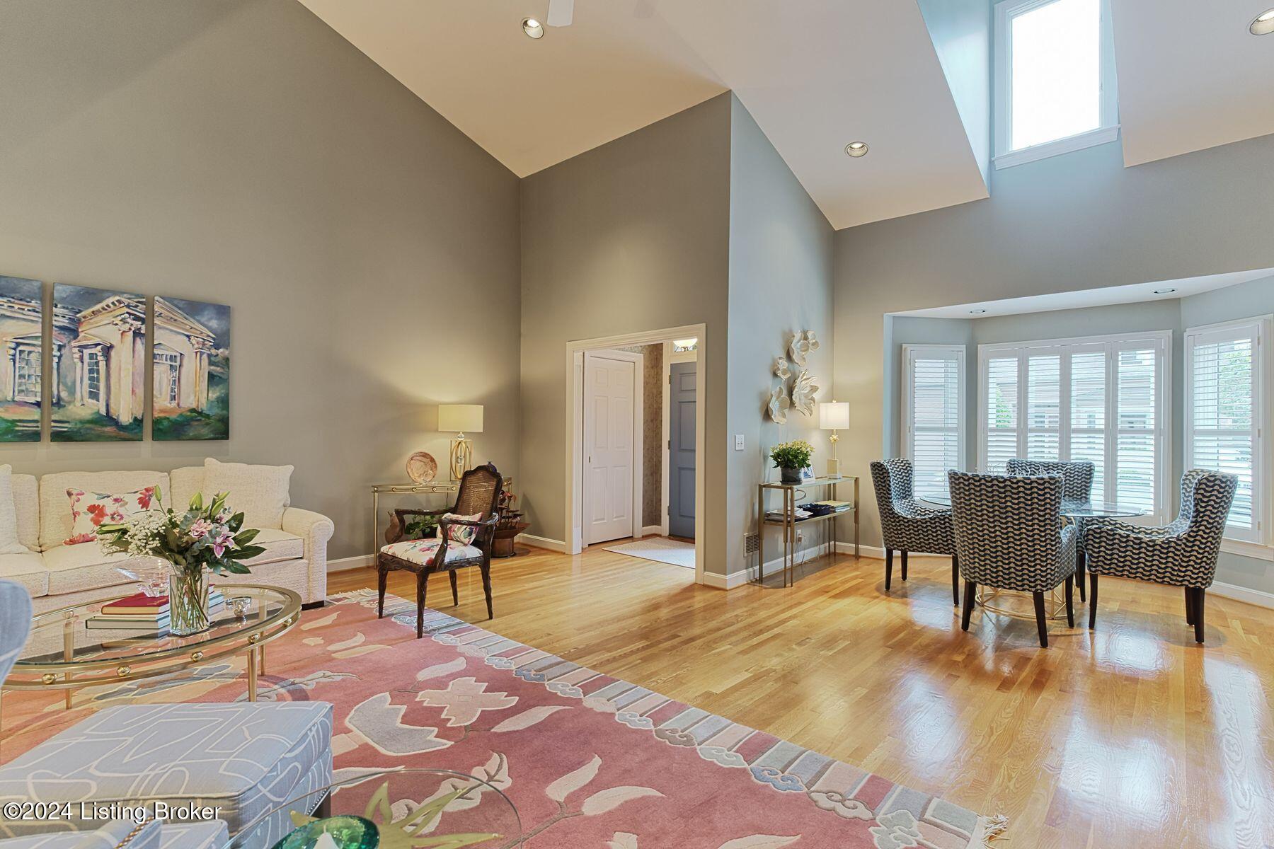 2637 Seminary Dr