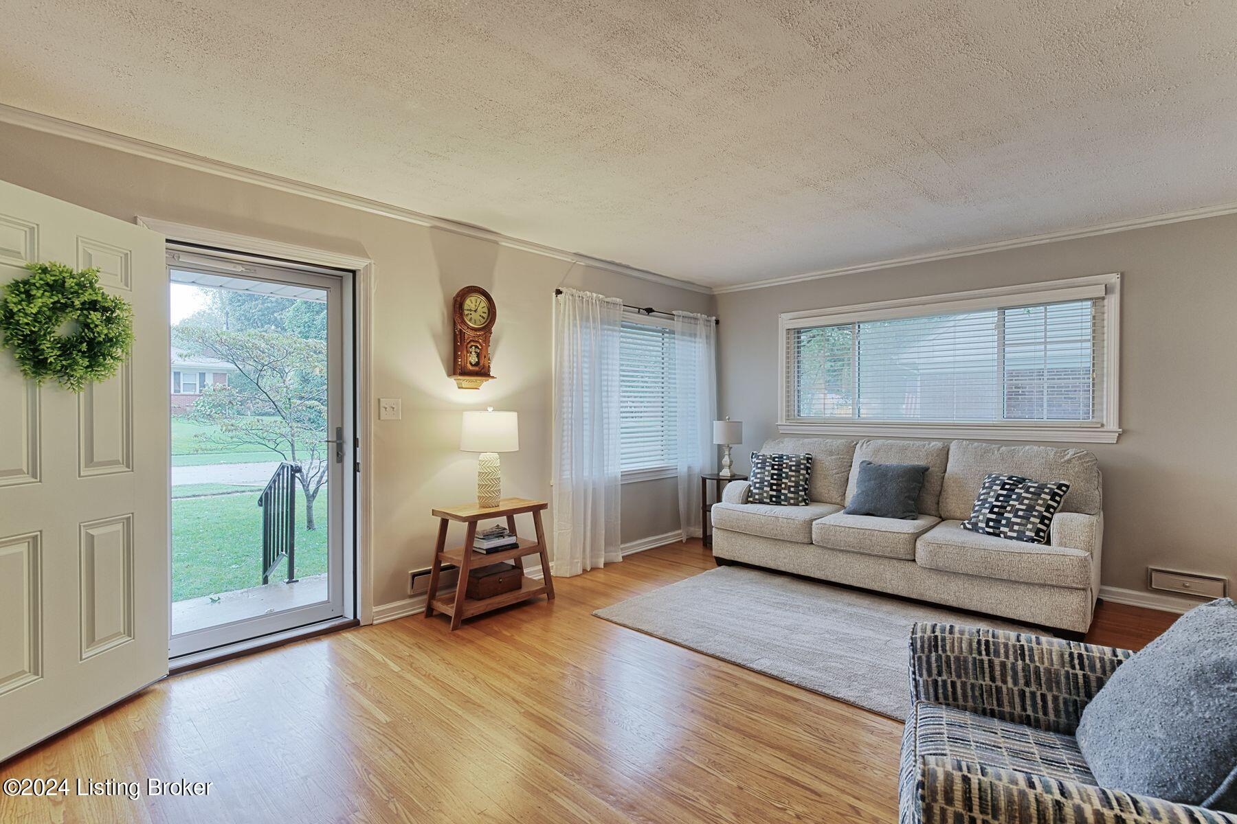4223 Hillbrook Dr