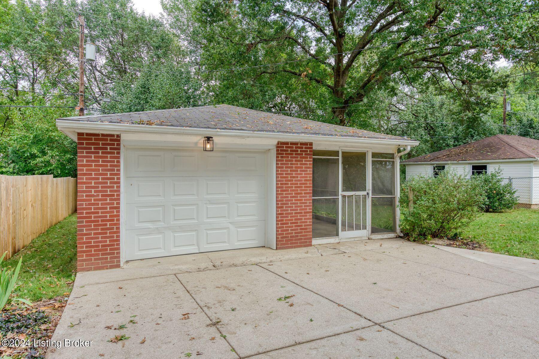 4223 Hillbrook Dr