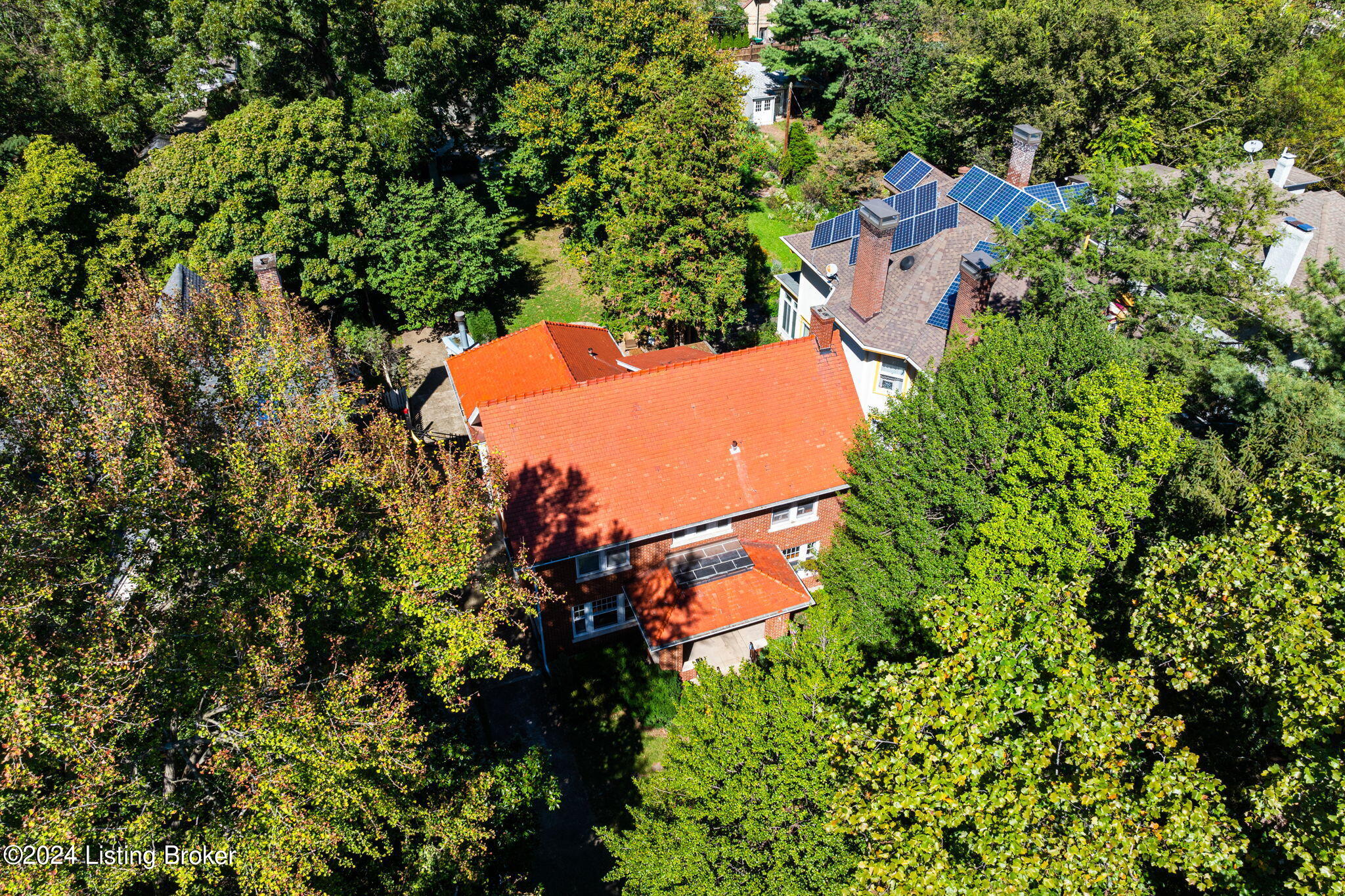 2121 Douglass Blvd