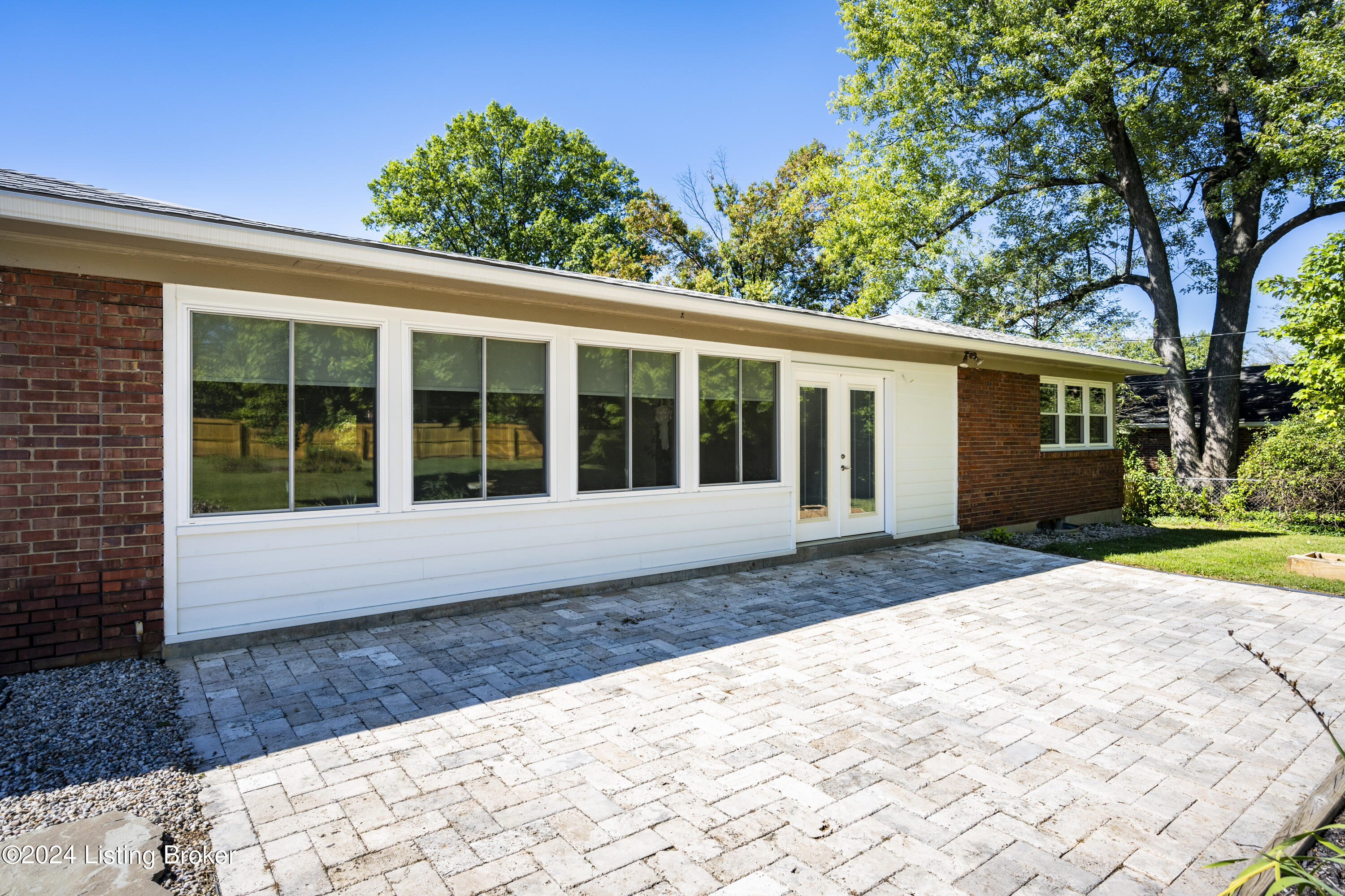 2011 Northfield Dr