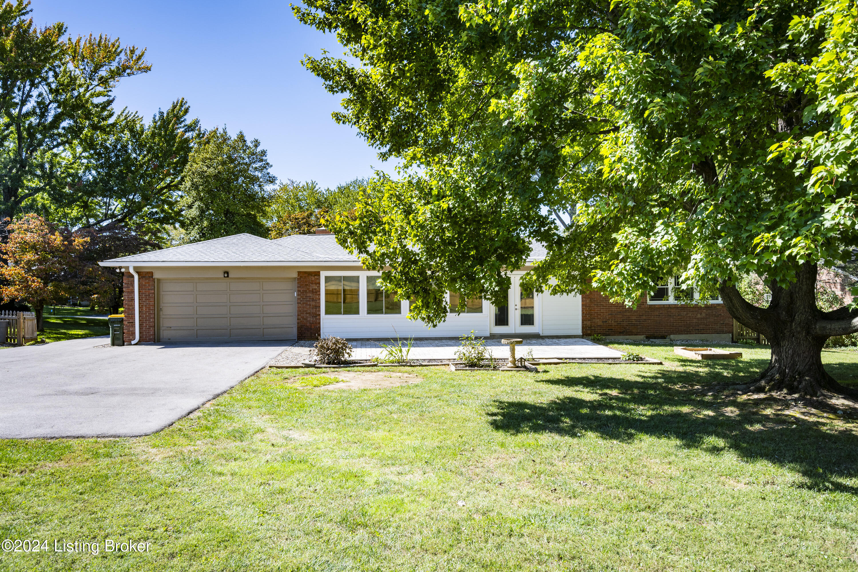 2011 Northfield Dr