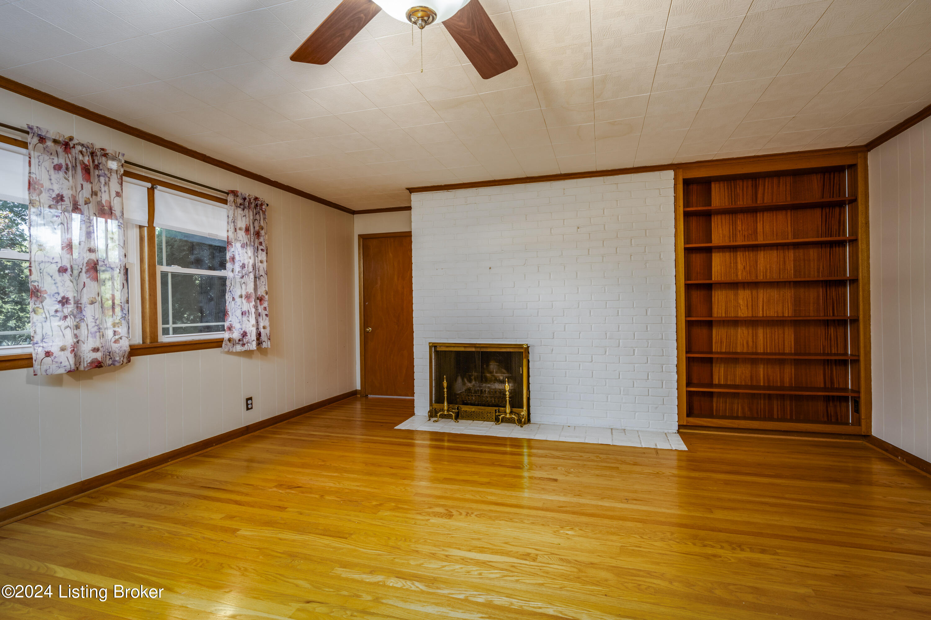 2011 Northfield Dr