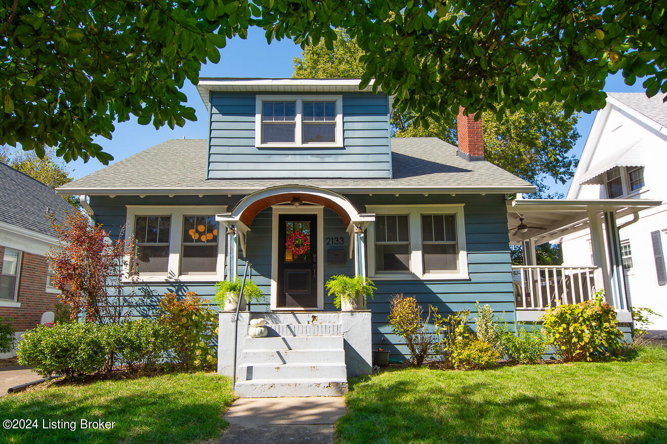 2133 Lowell Ave