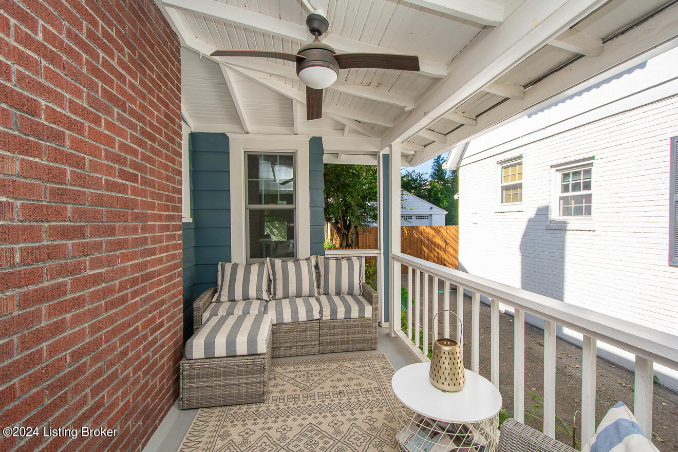 2133 Lowell Ave