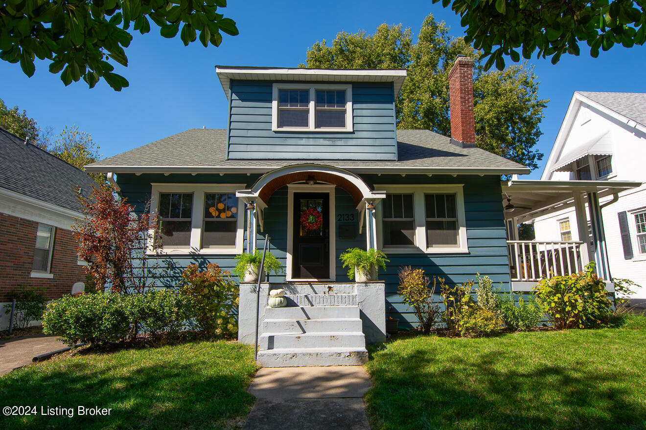 2133 Lowell Ave