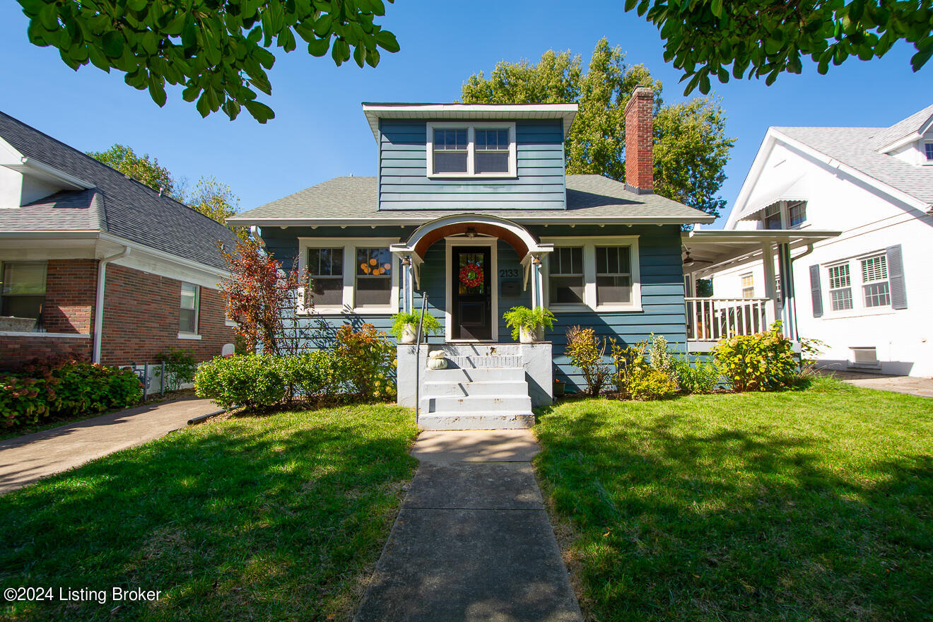 2133 Lowell Ave