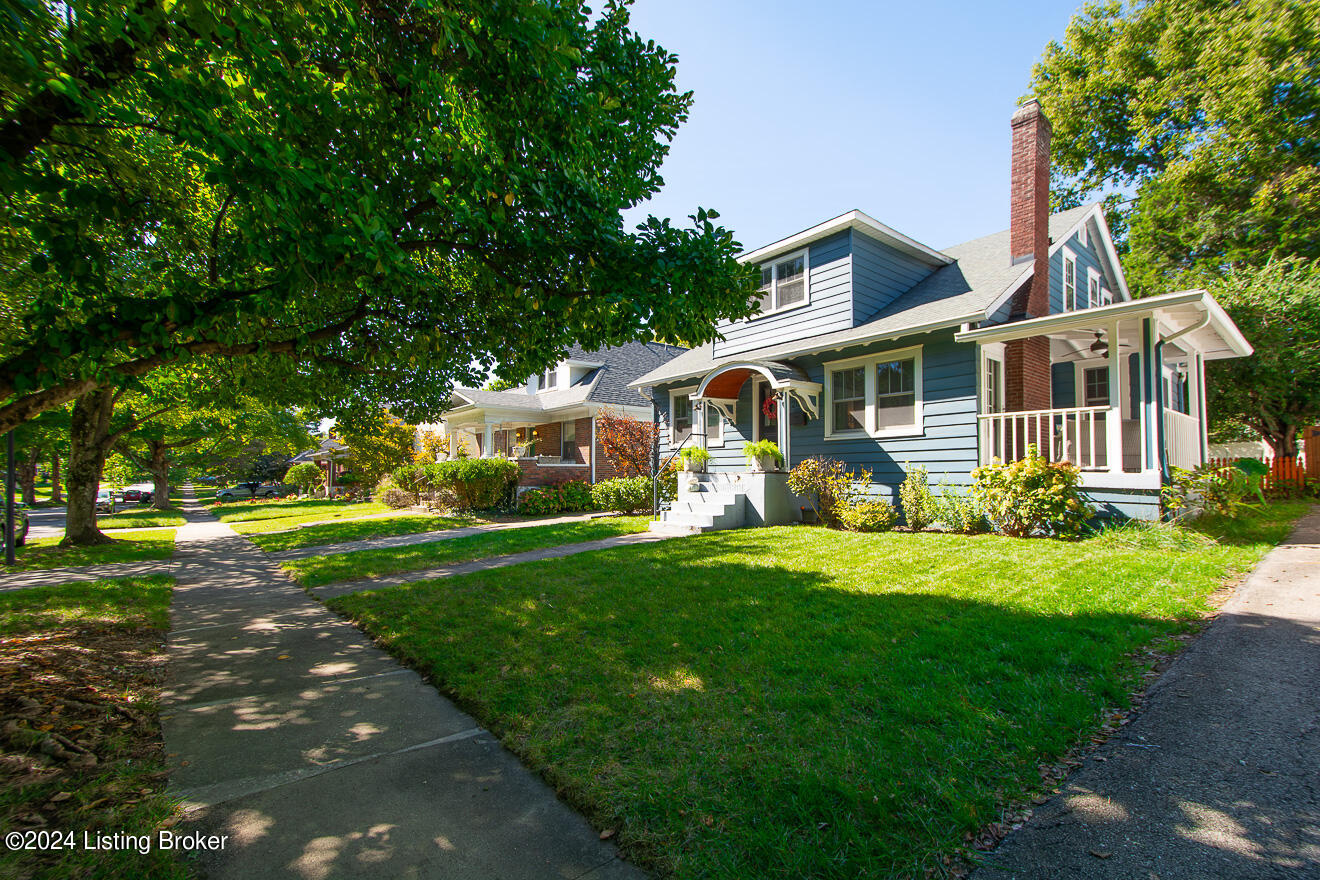 2133 Lowell Ave