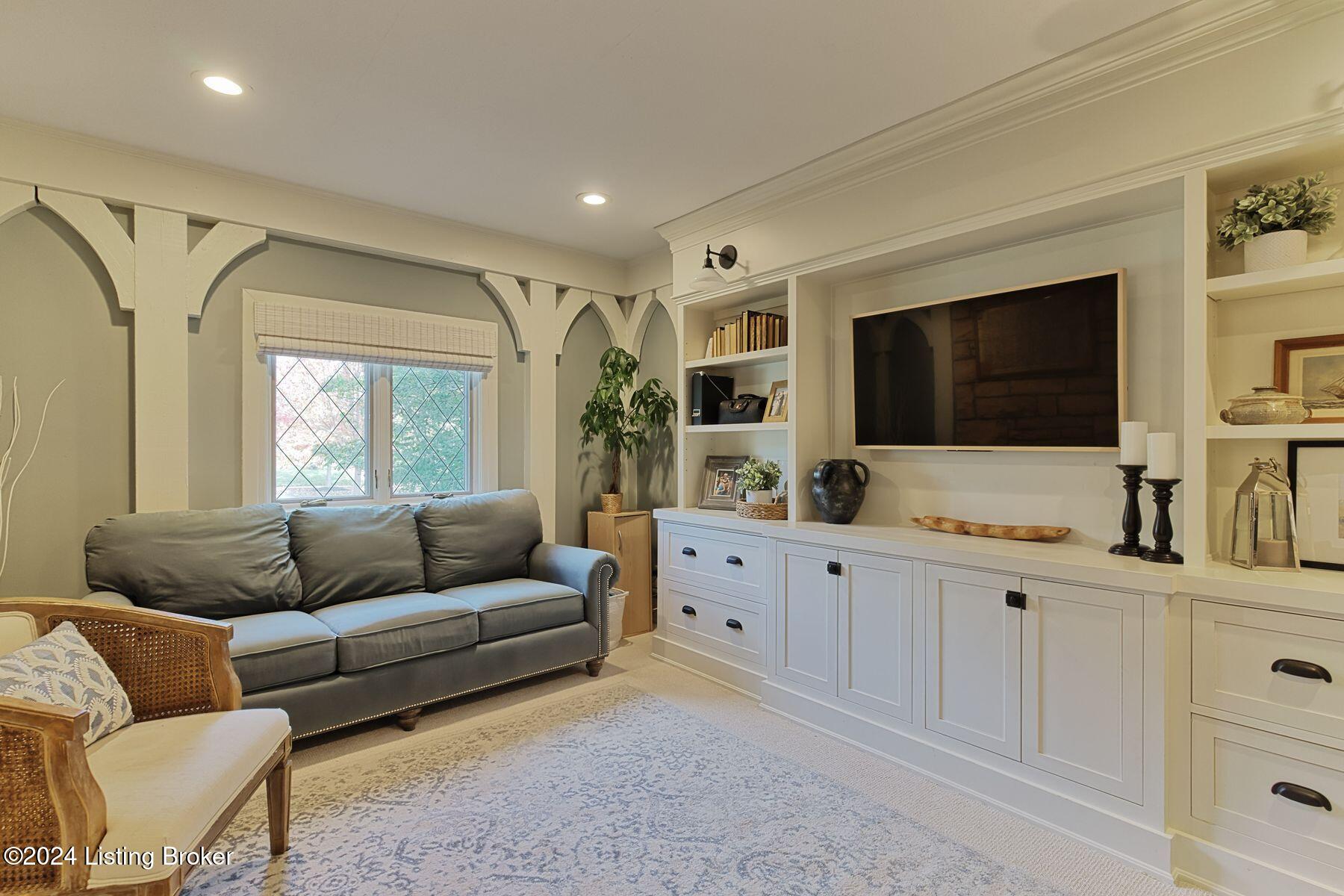 2331 Village Dr