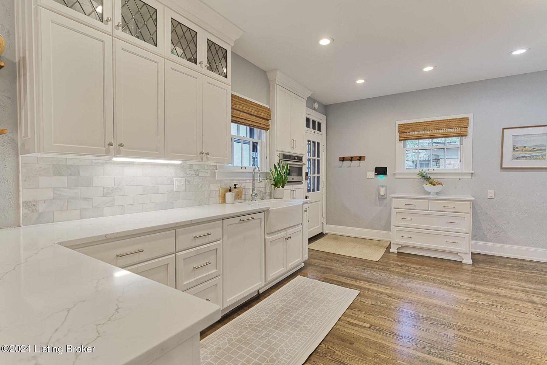 2331 Village Dr