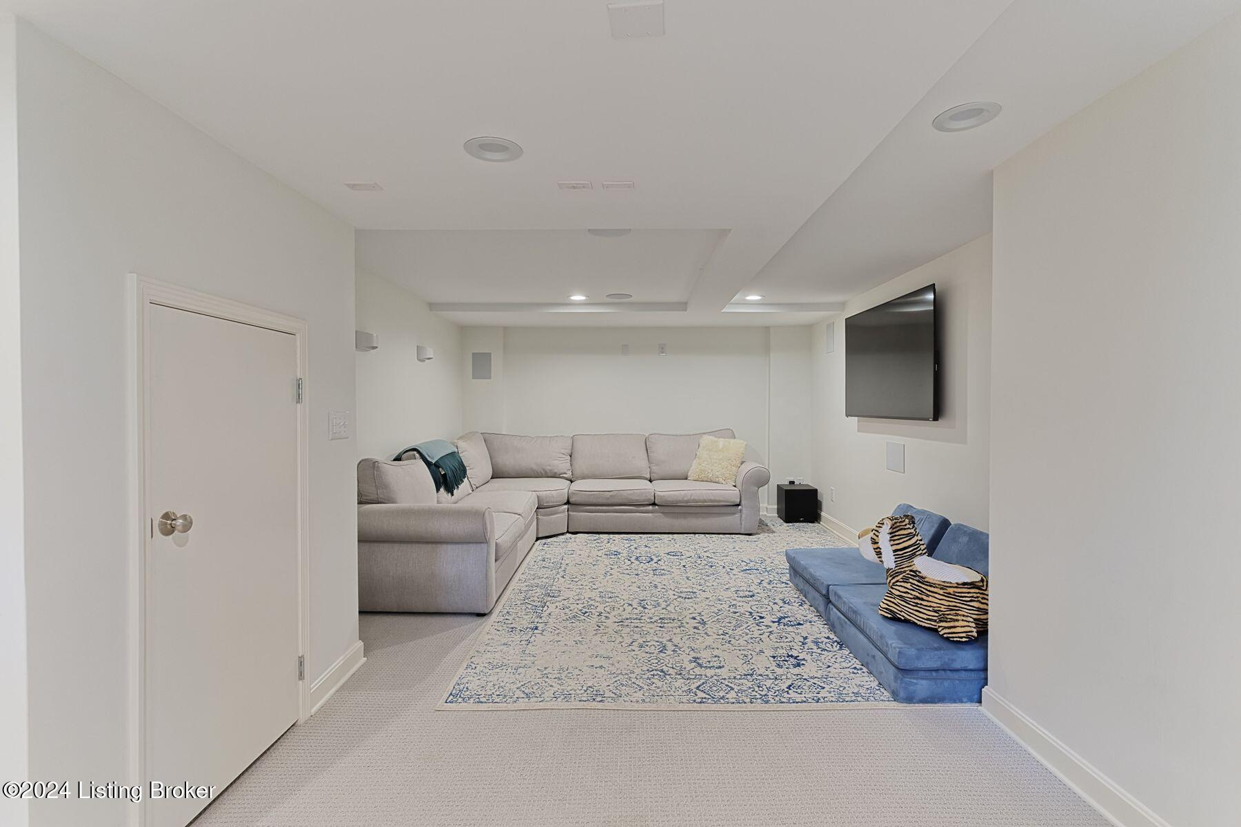 2331 Village Dr