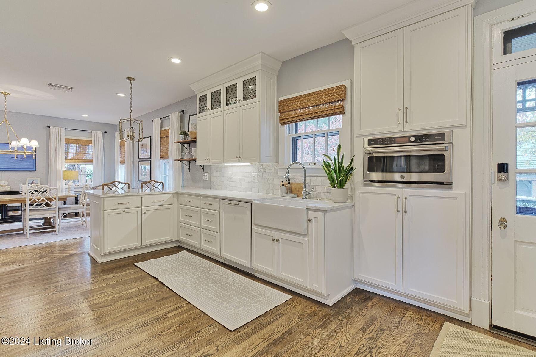 2331 Village Dr