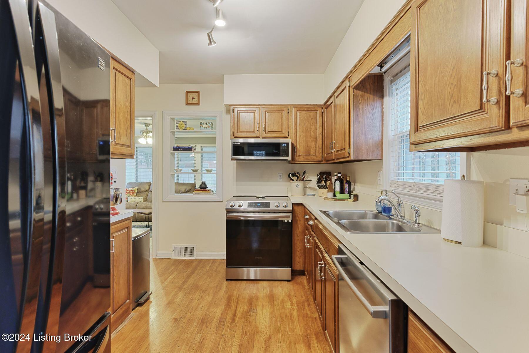 54 Narwood Dr