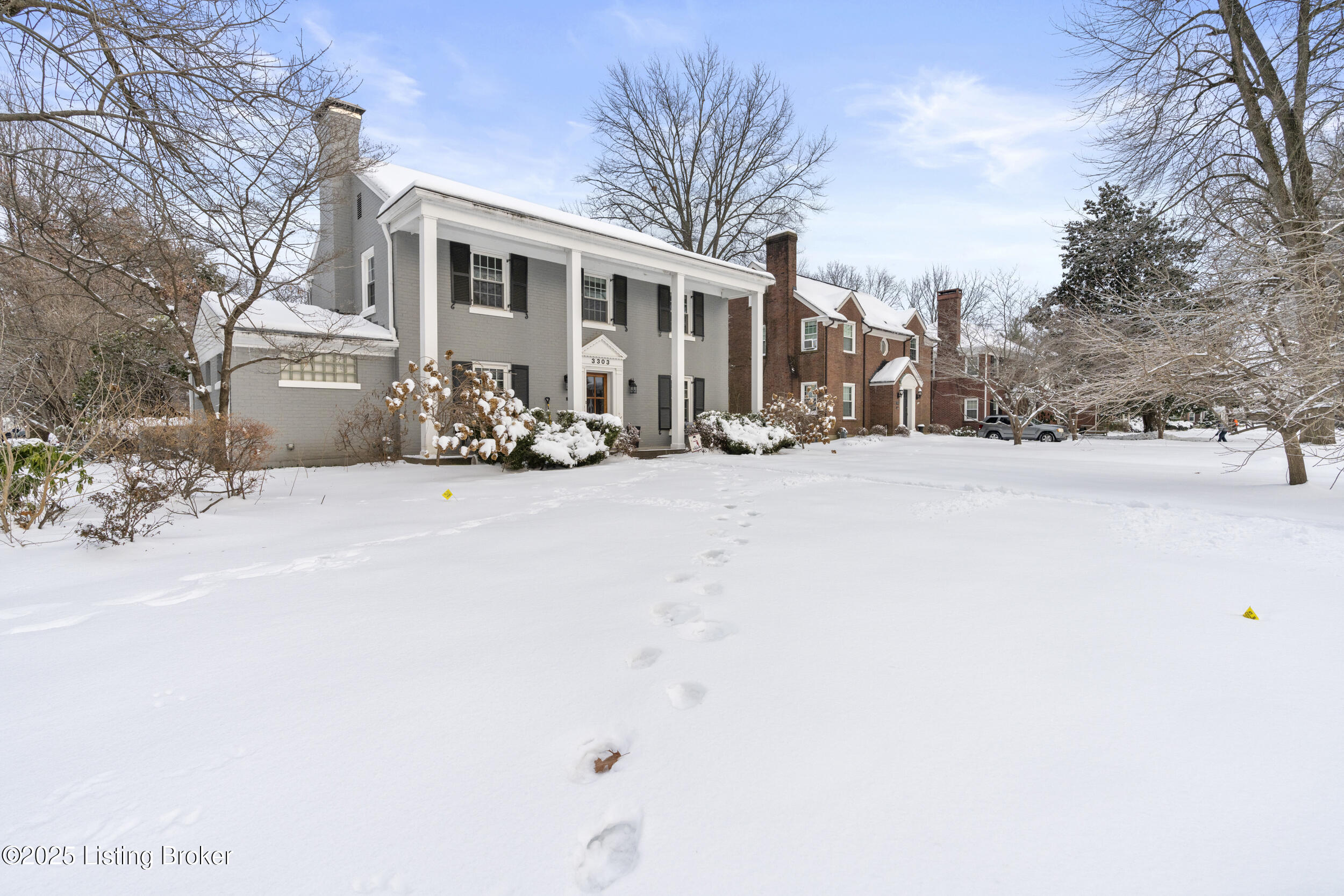 3303 Oriole Dr