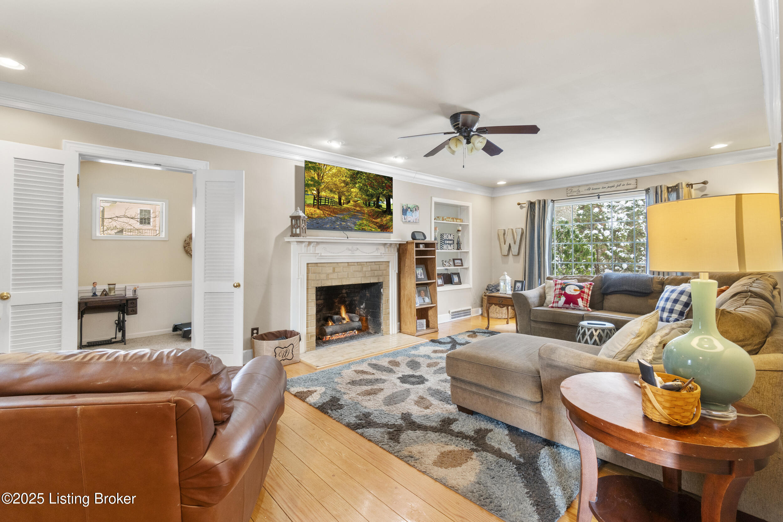 3303 Oriole Dr