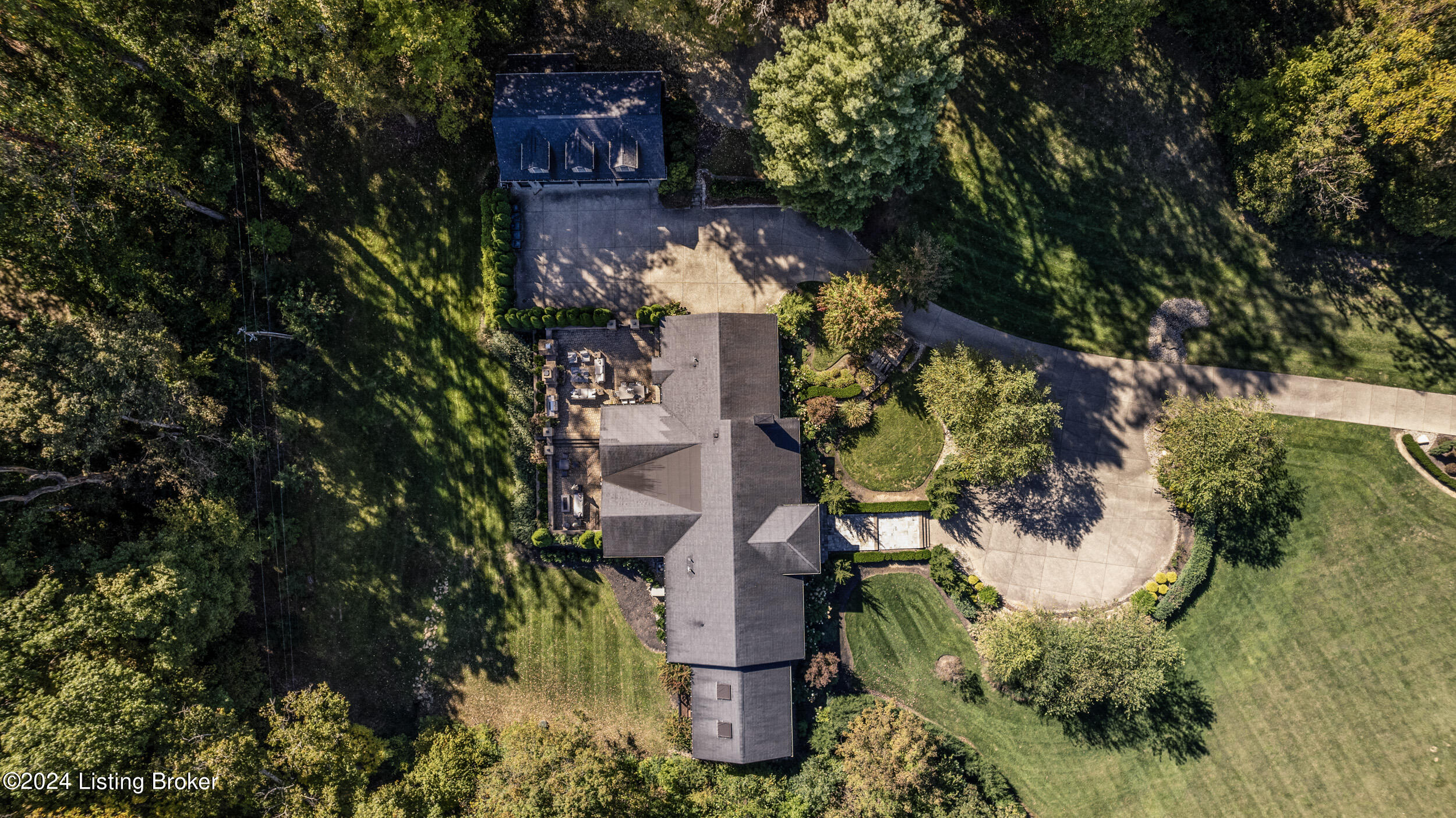 5800 River Knolls Dr