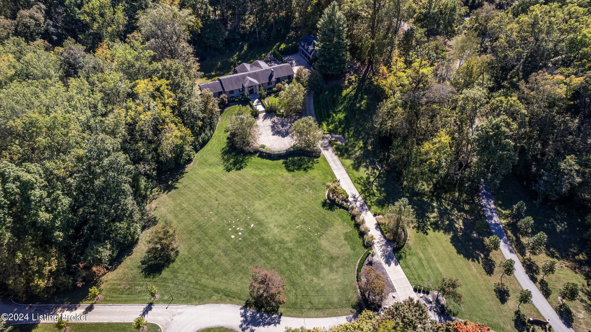 5800 River Knolls Dr