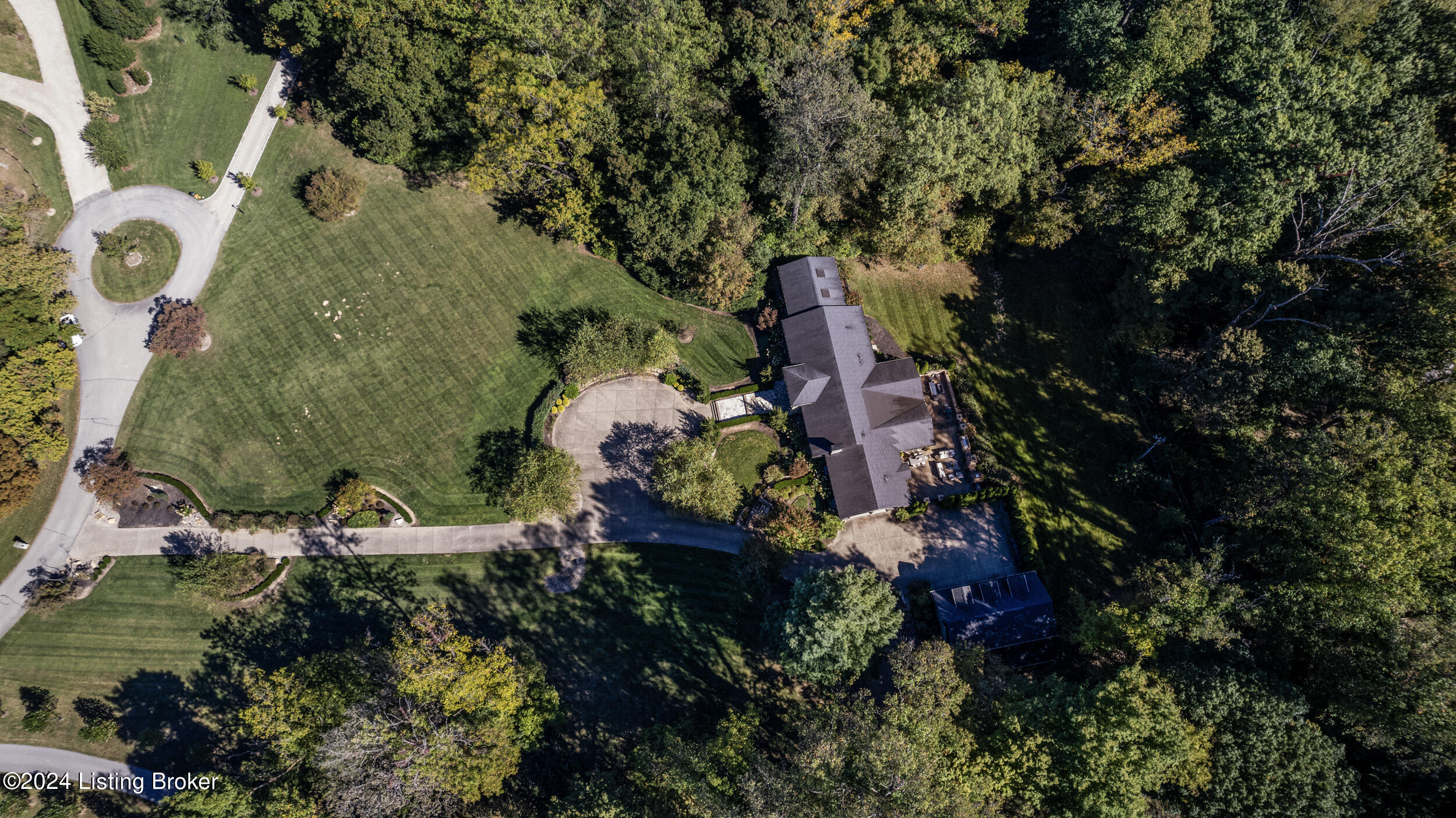 5800 River Knolls Dr