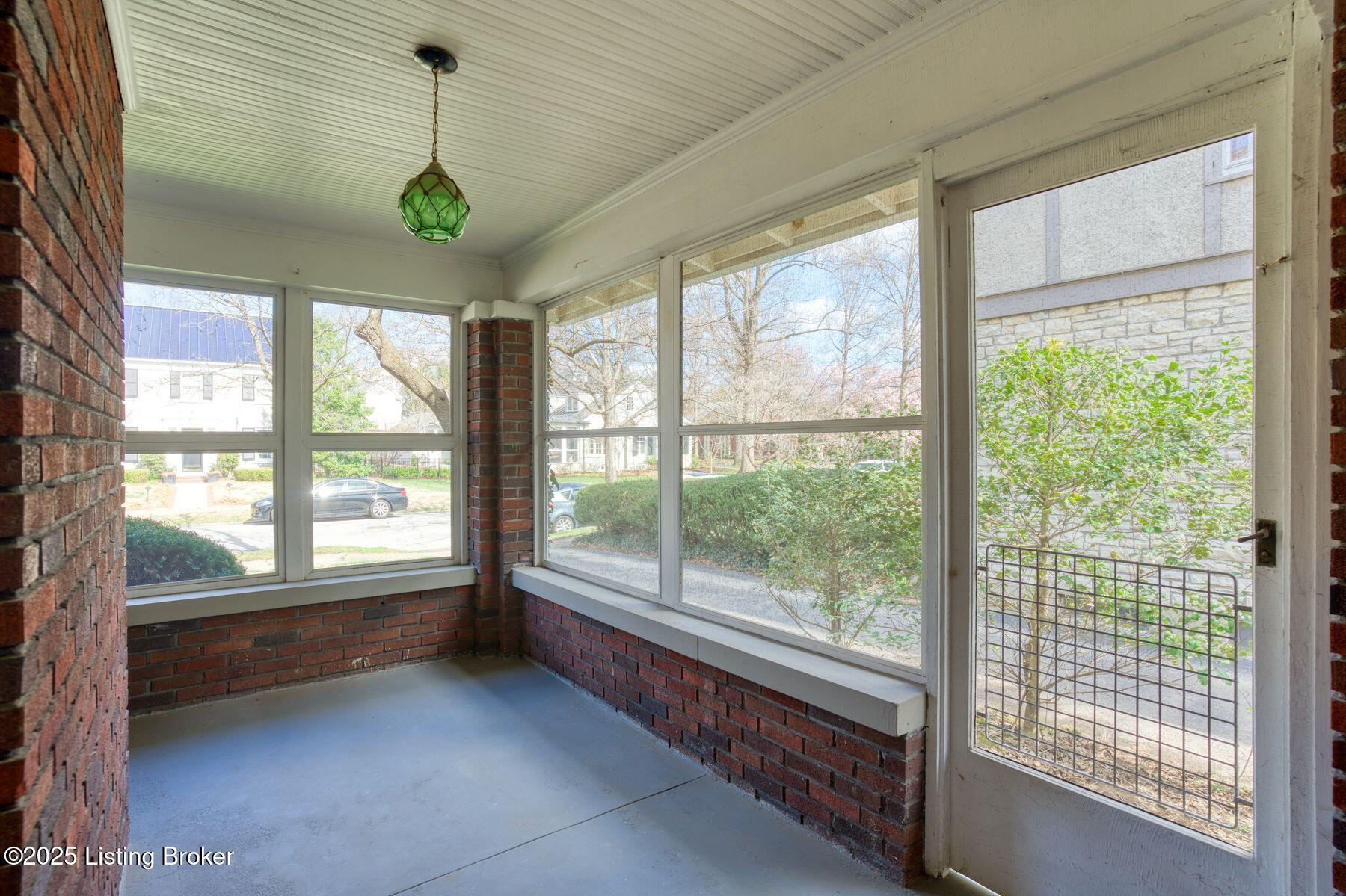 2228 Village Dr