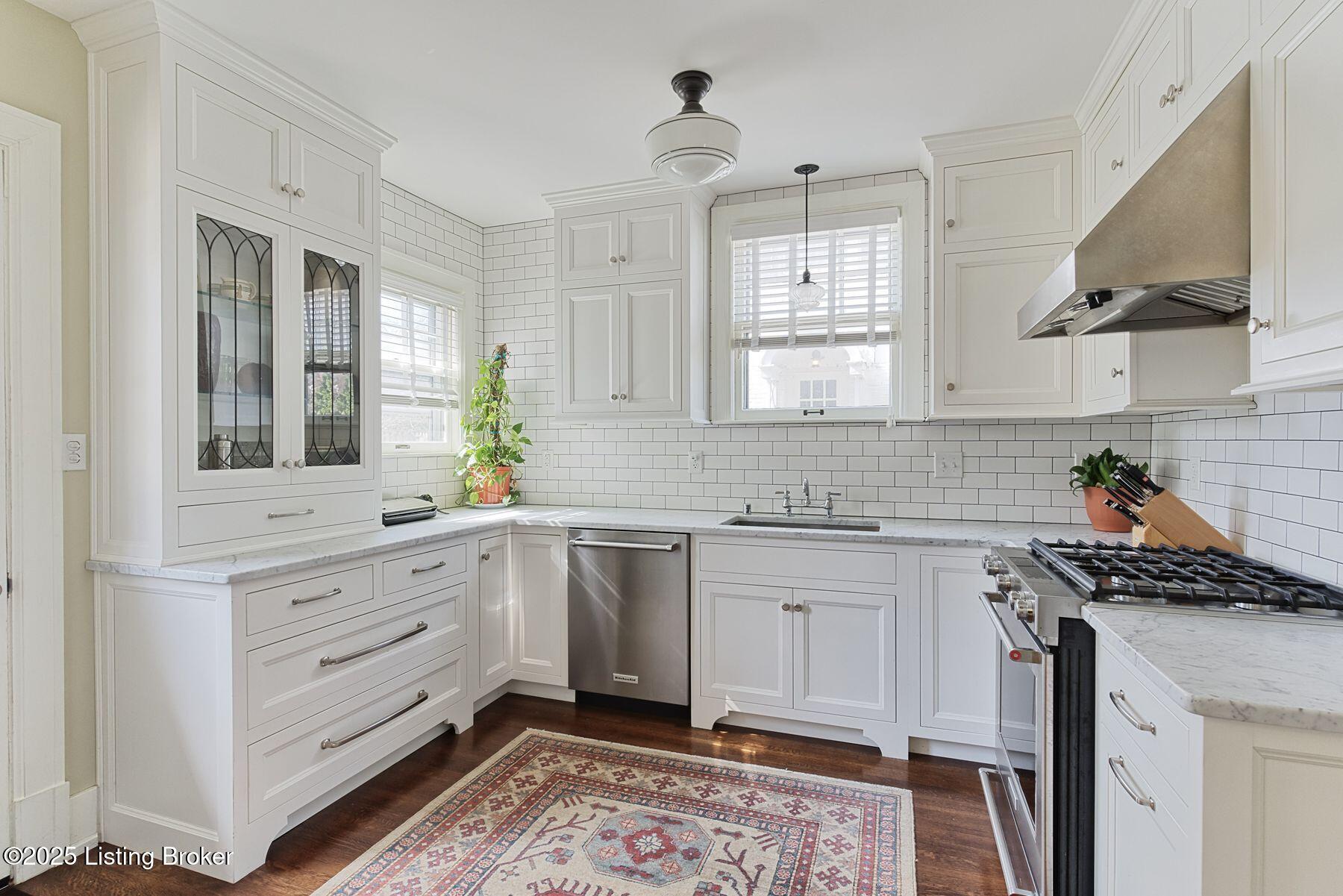2228 Village Dr