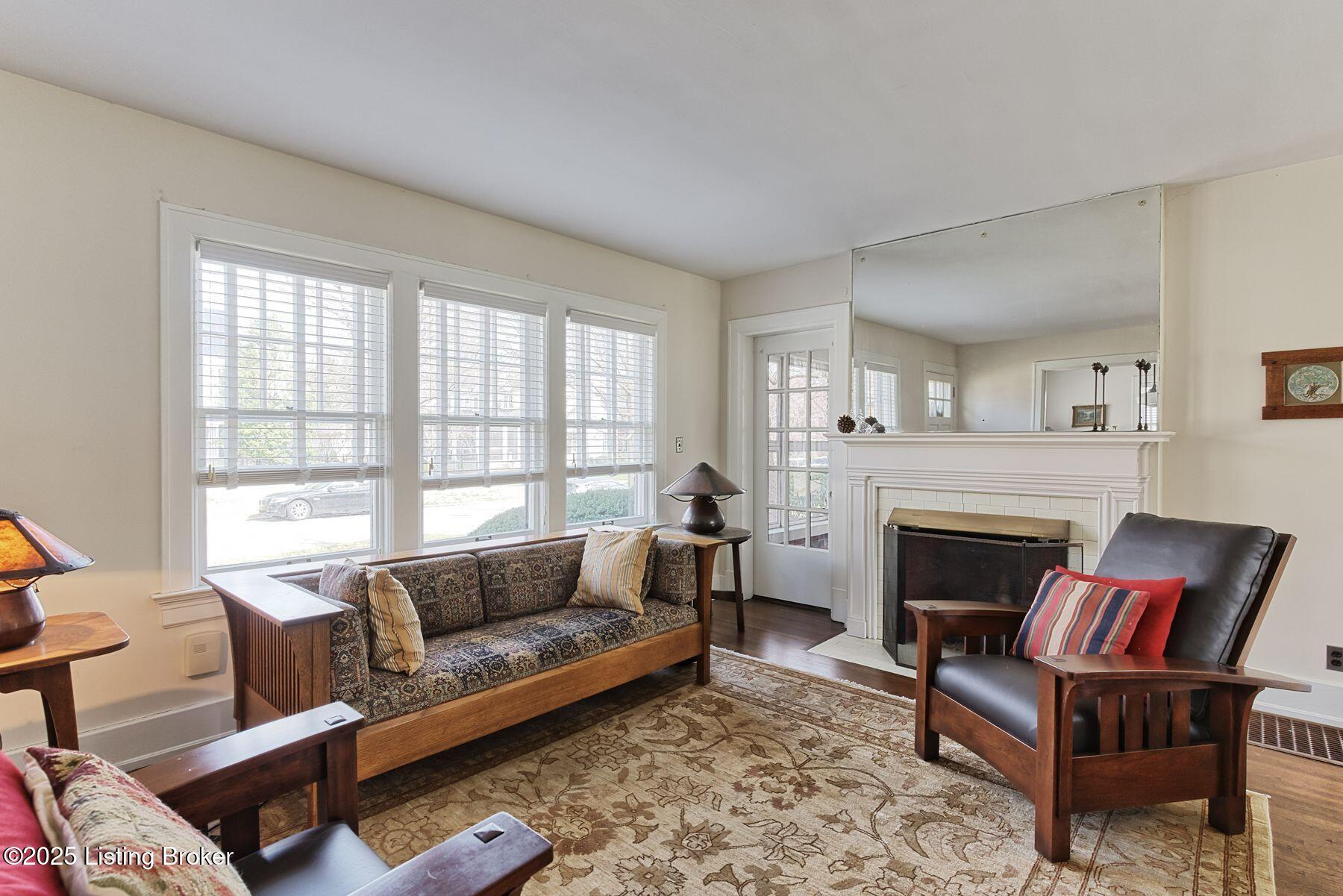 2228 Village Dr