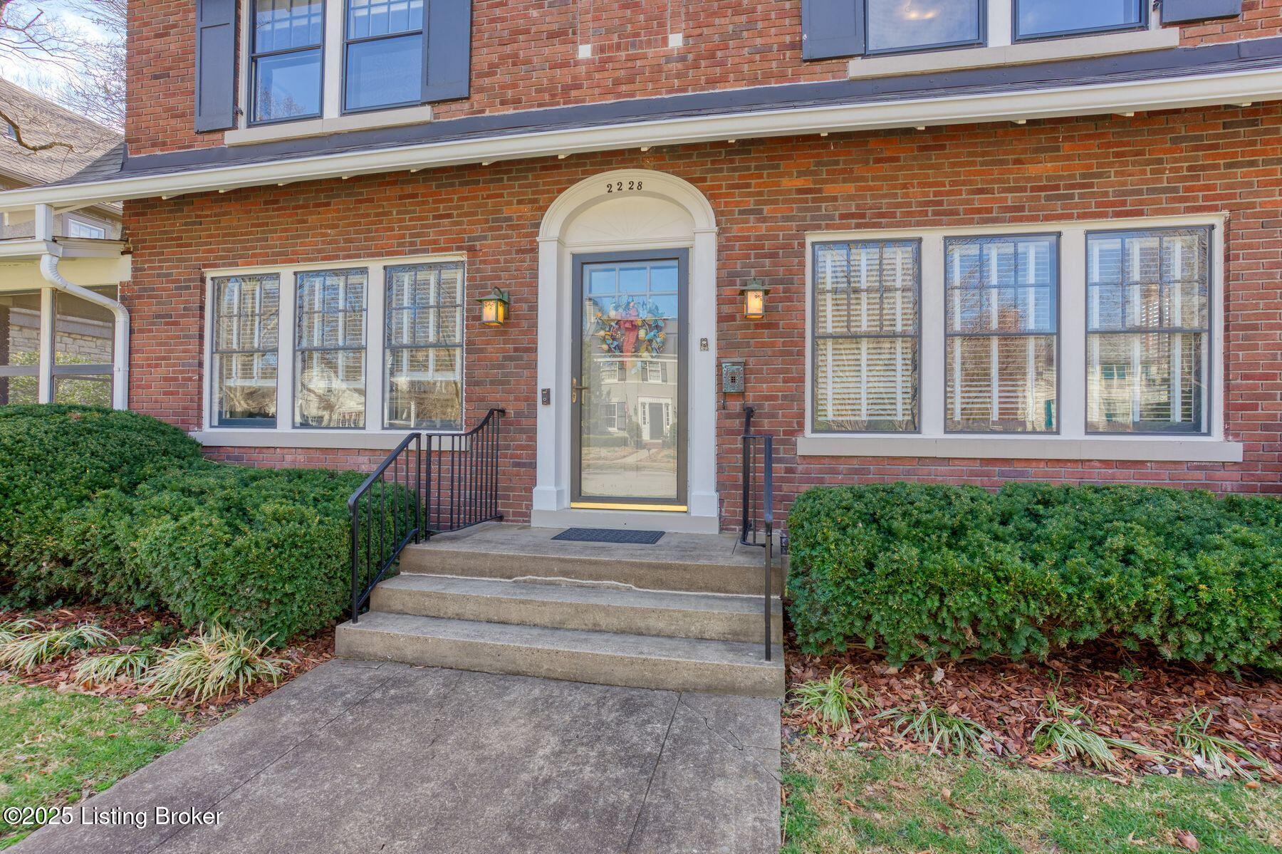 2228 Village Dr