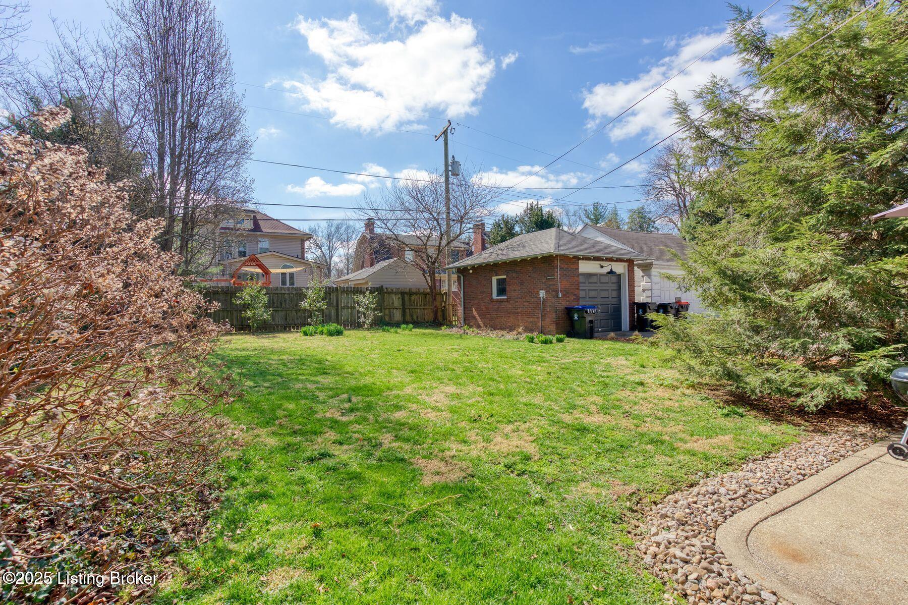 2228 Village Dr