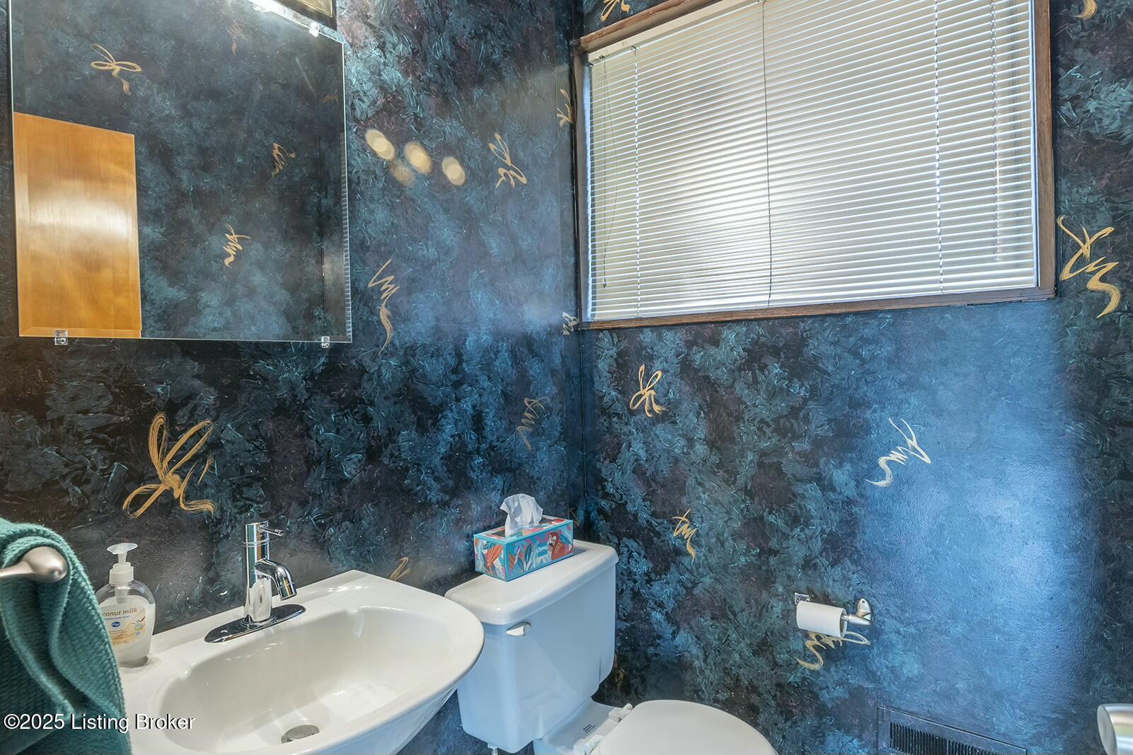1206 Park Hills Ct