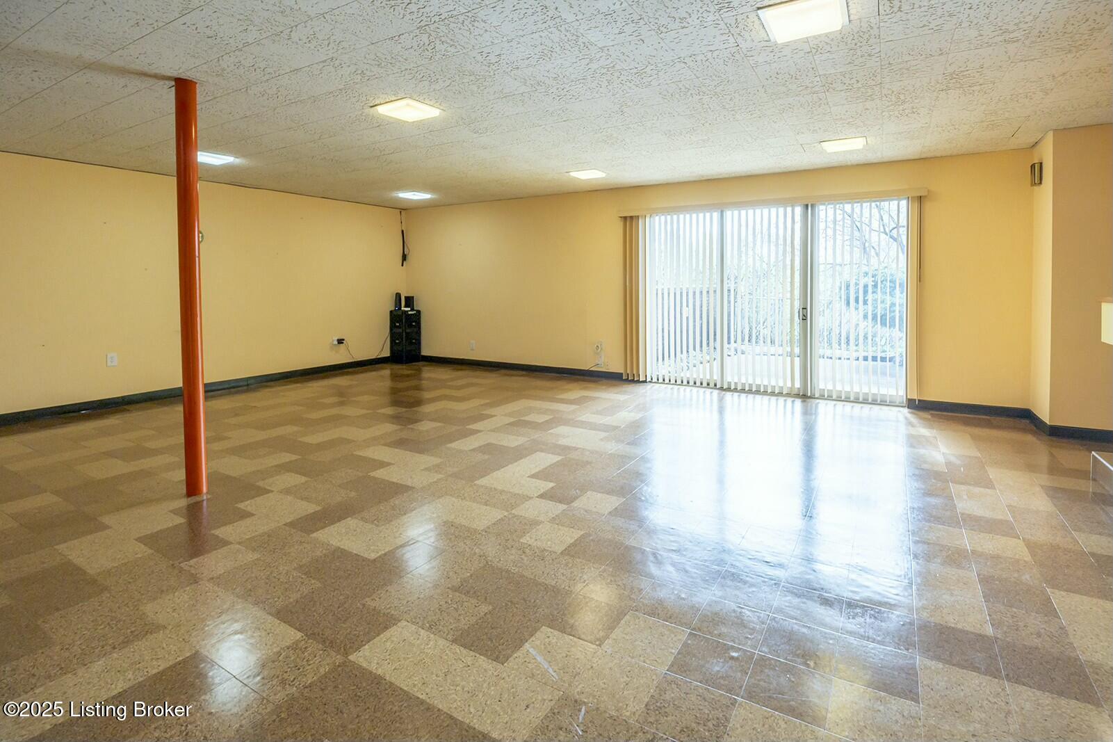 1206 Park Hills Ct
