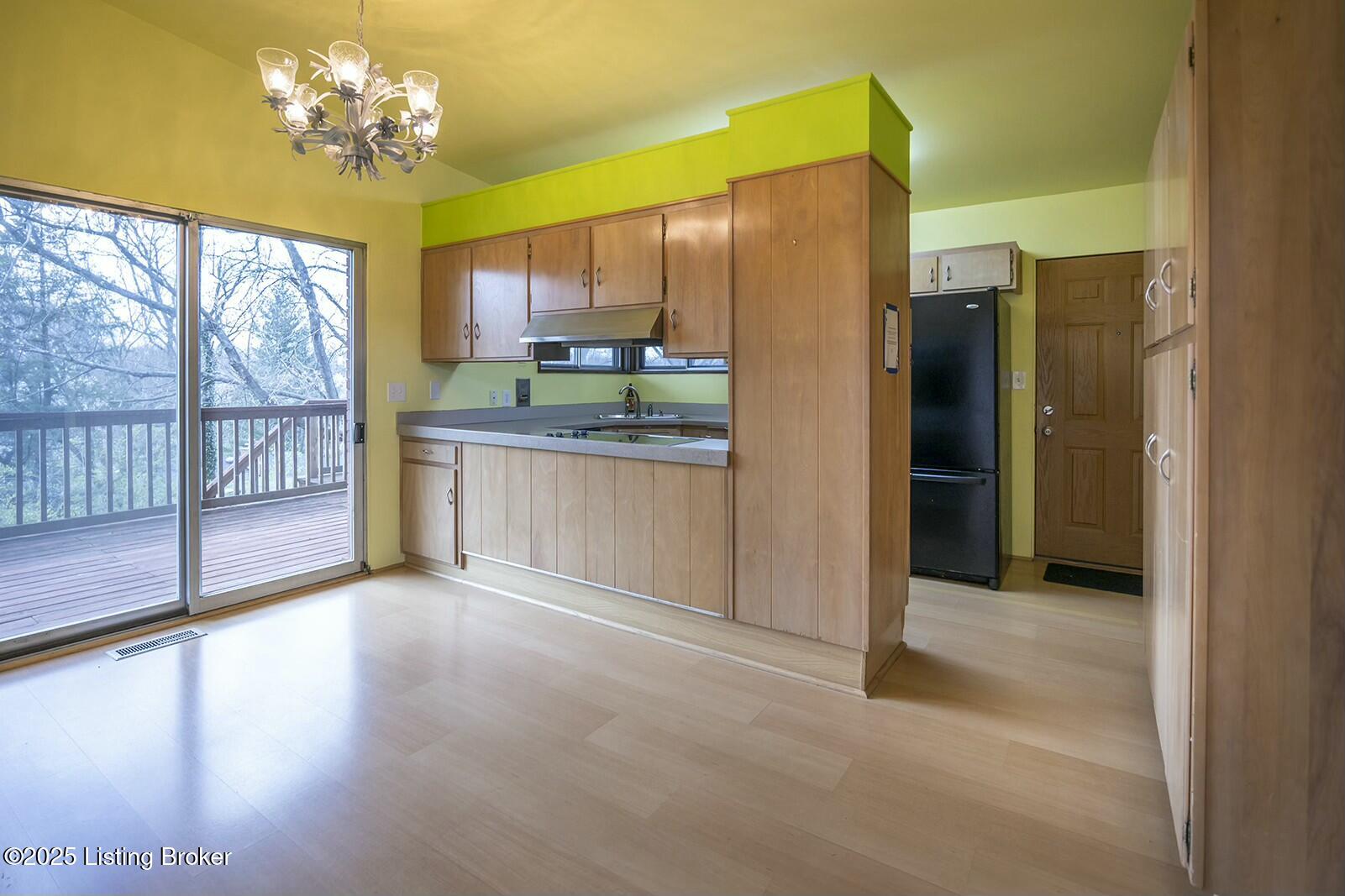 1206 Park Hills Ct