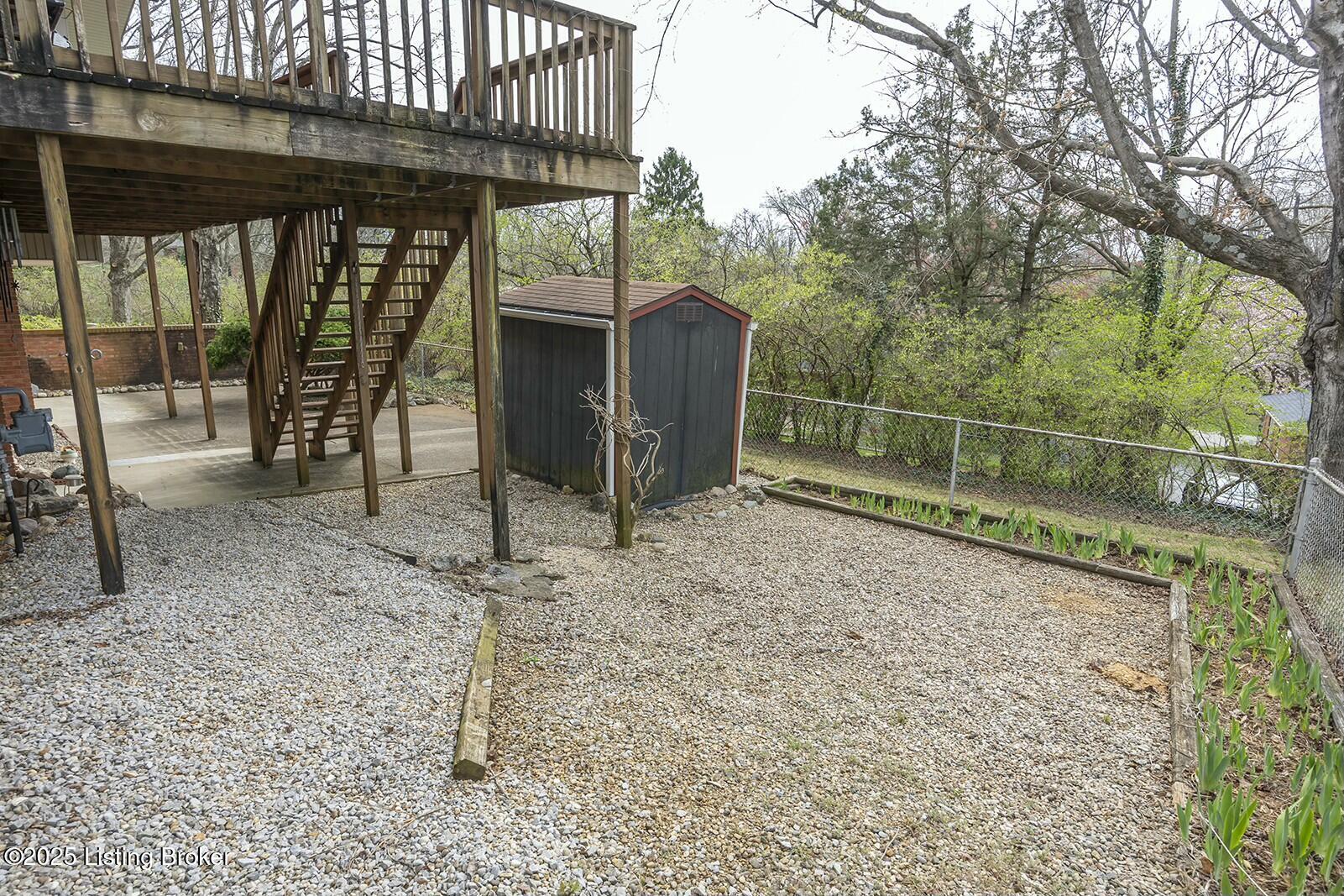 1206 Park Hills Ct