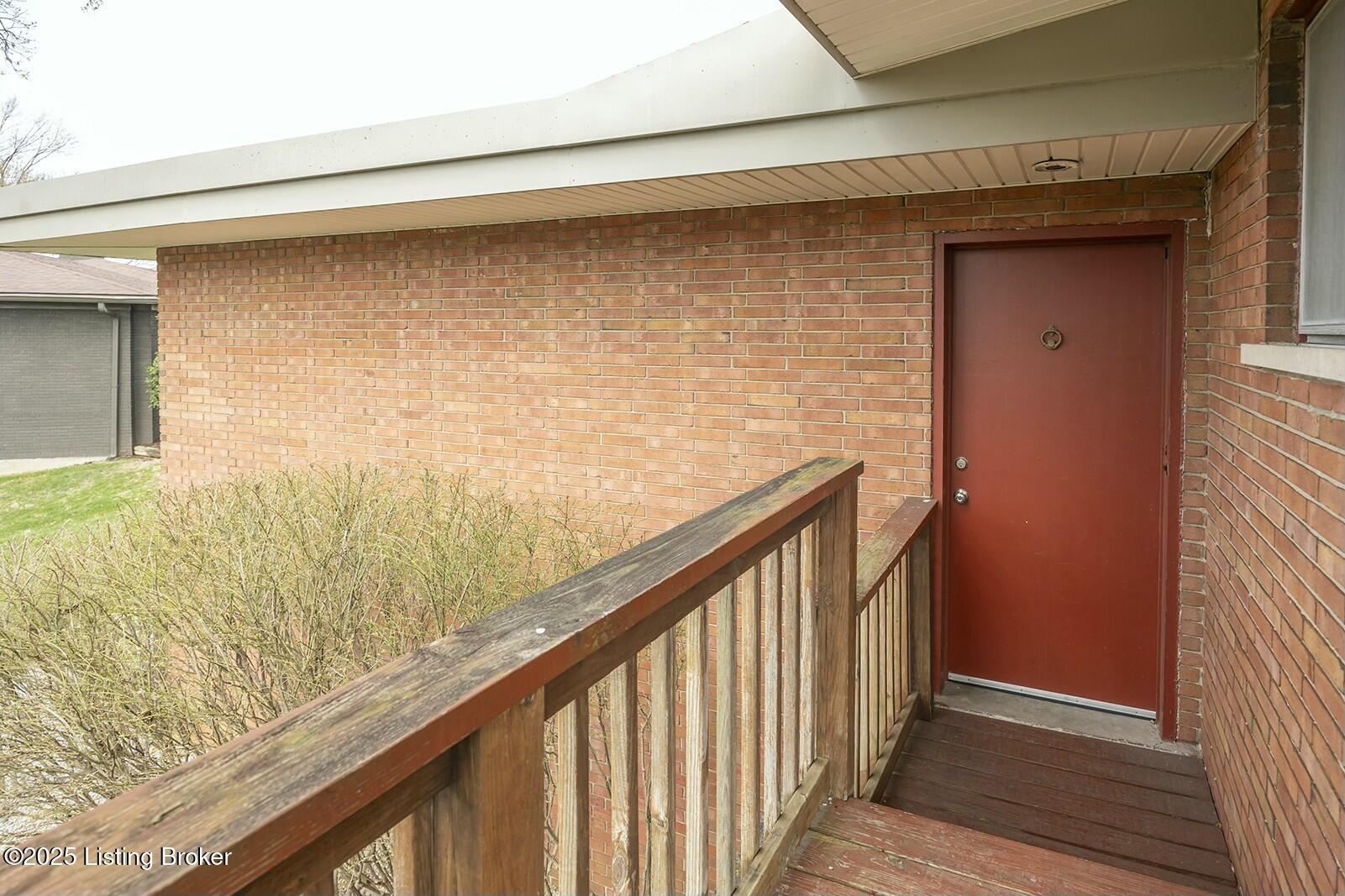 1206 Park Hills Ct