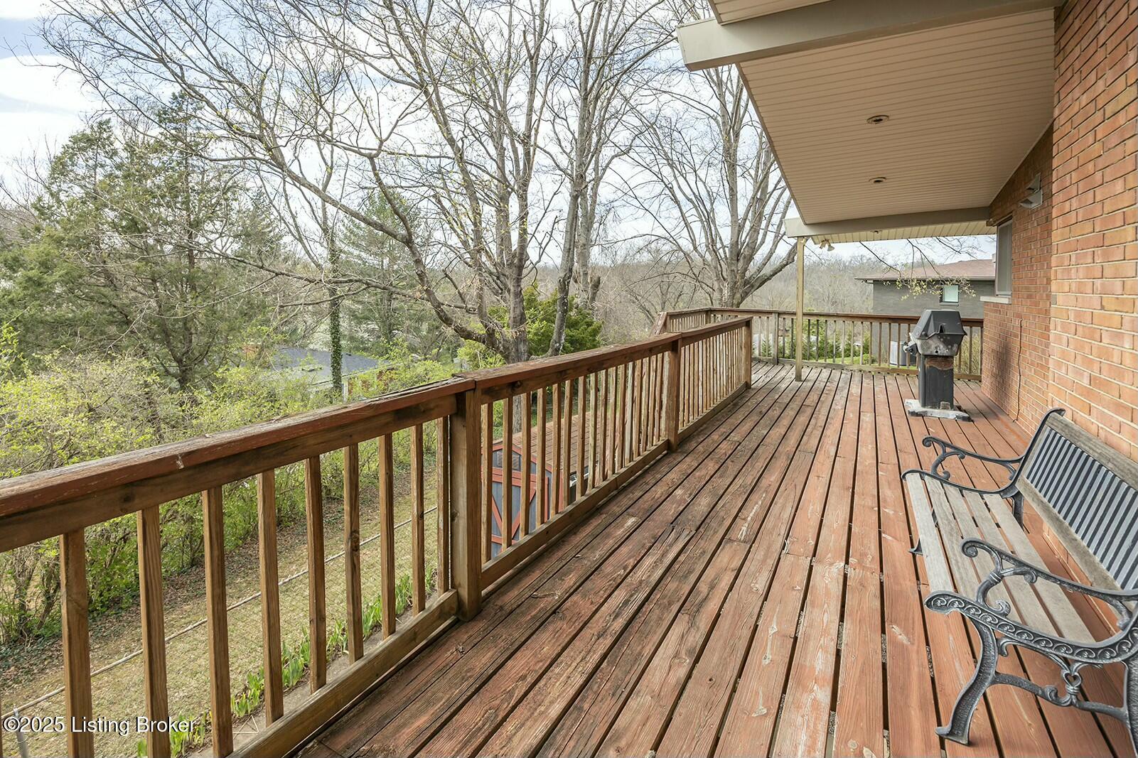 1206 Park Hills Ct