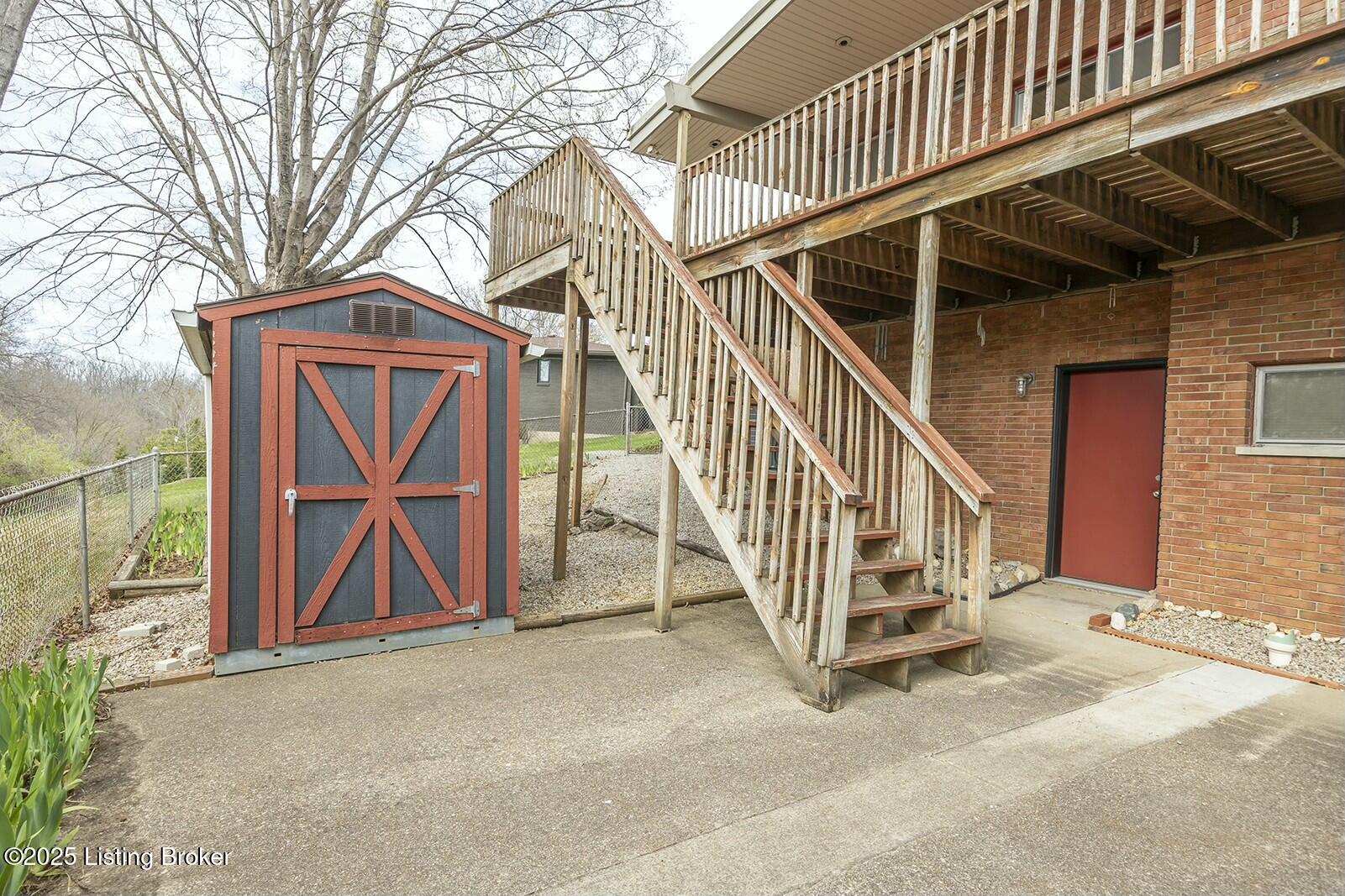 1206 Park Hills Ct