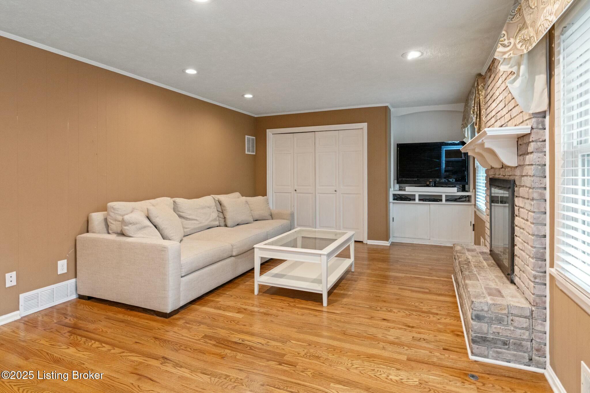 3517 Coronado Dr