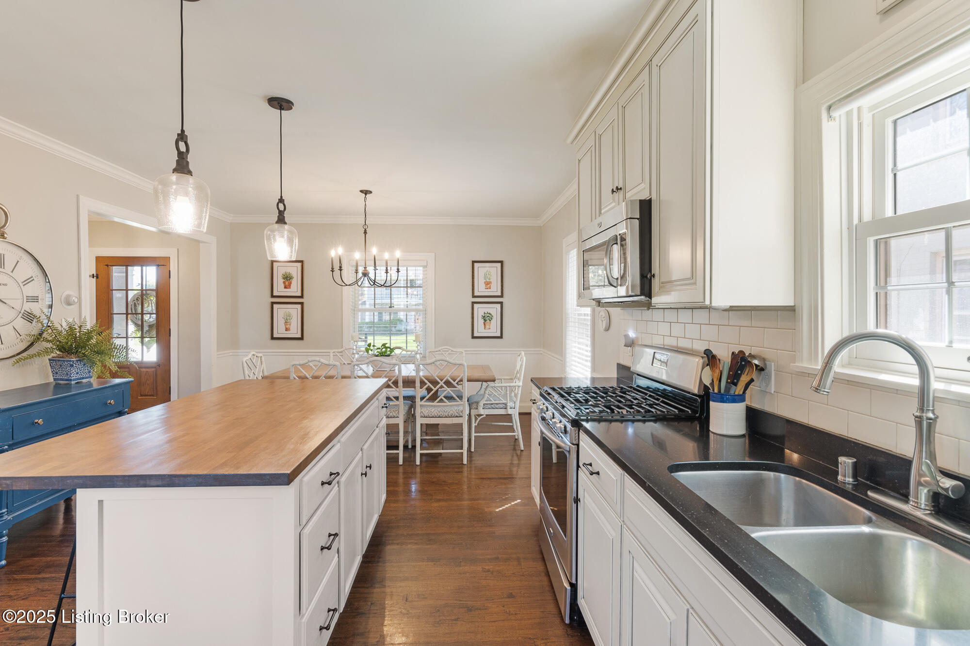 130 Gibson Rd