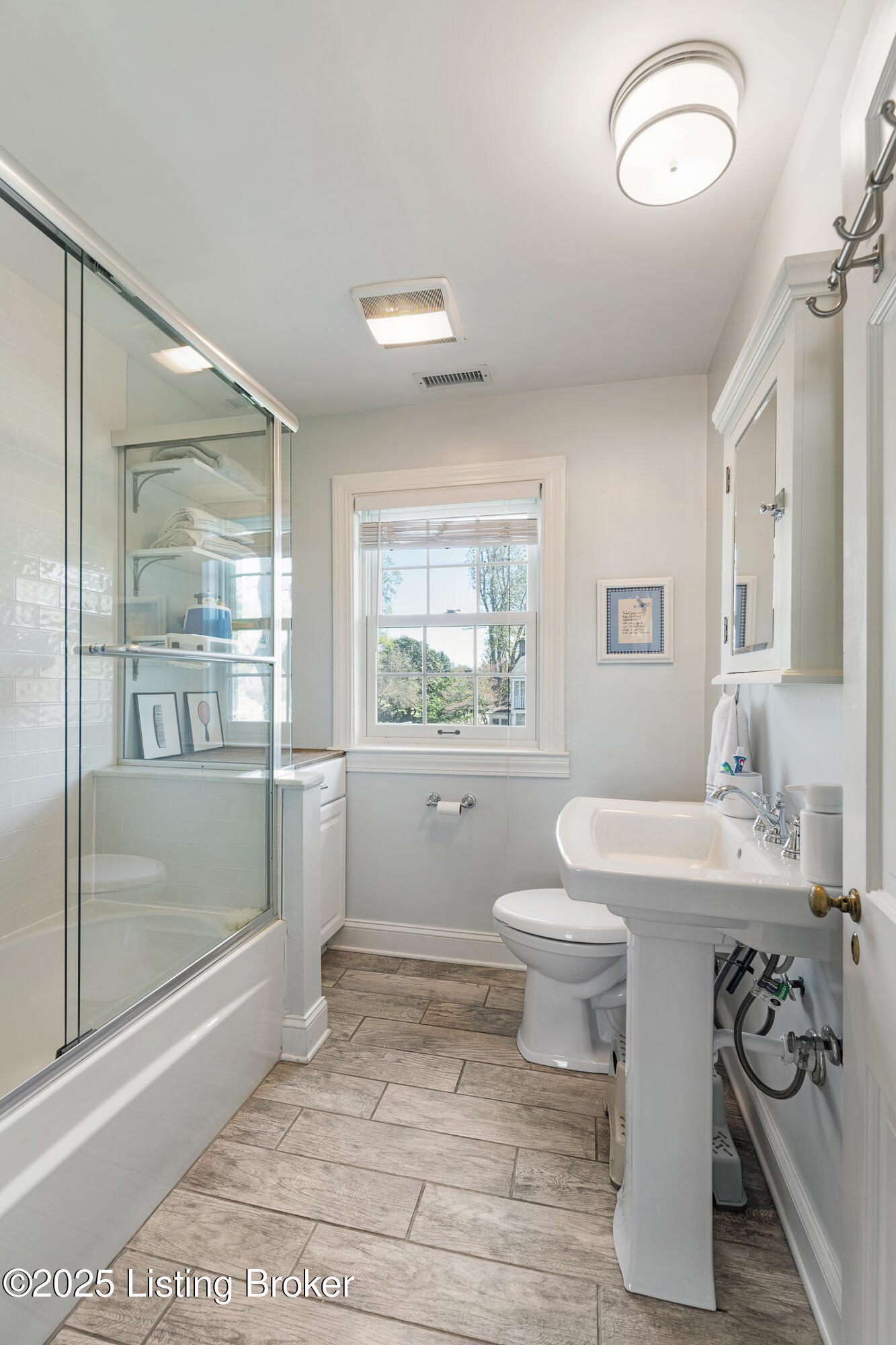 130 Gibson Rd