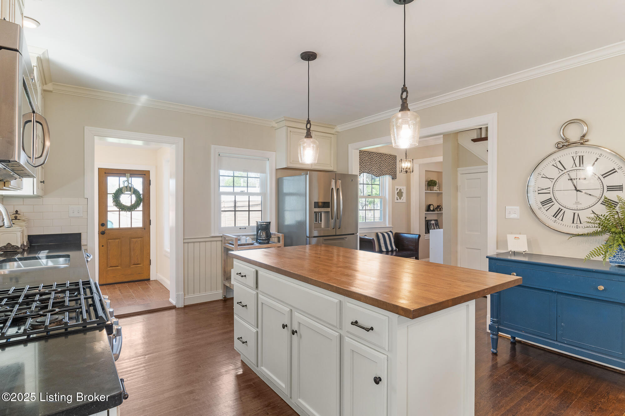 130 Gibson Rd